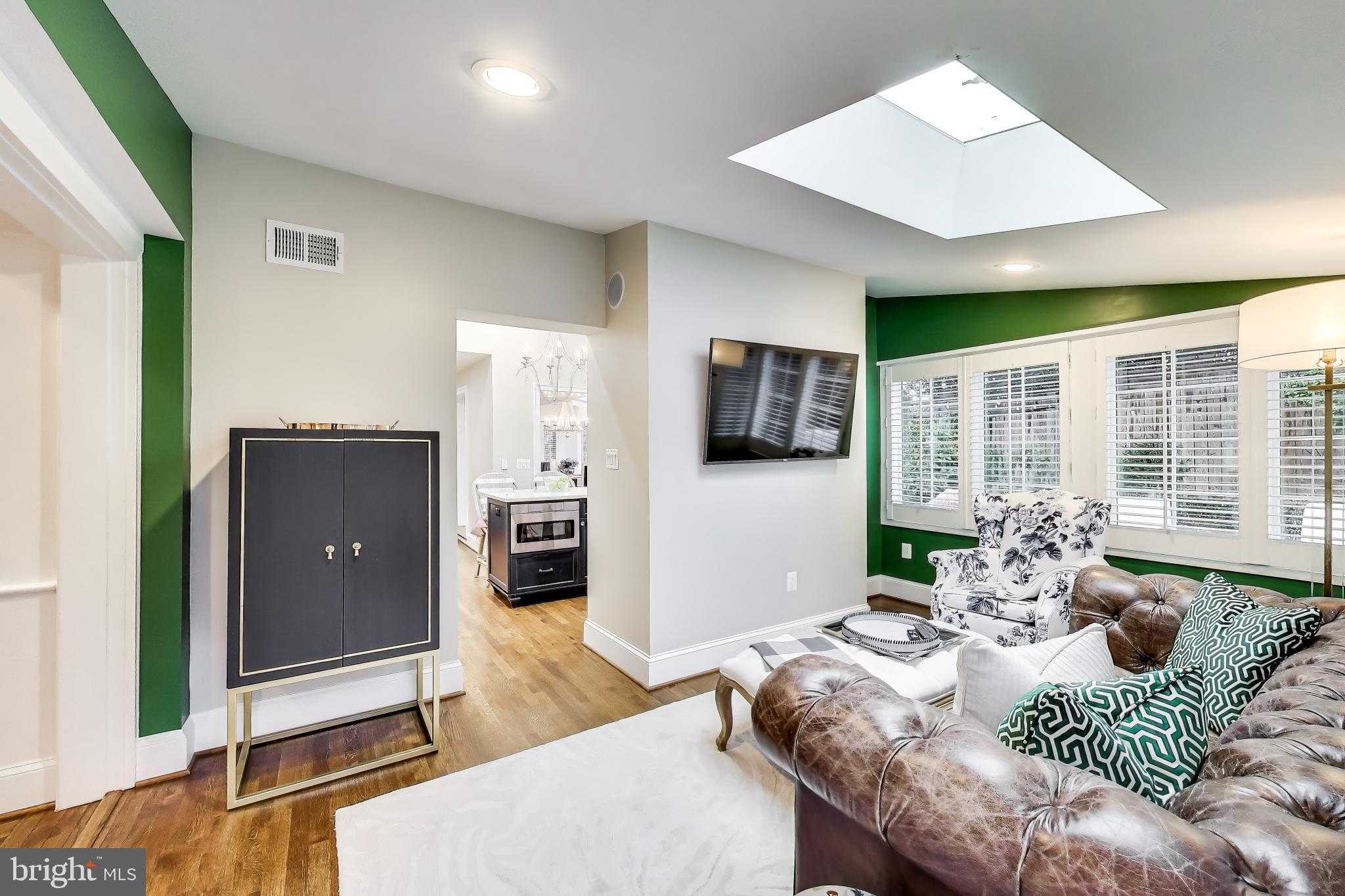 5205 Falmouth Rd photo 10