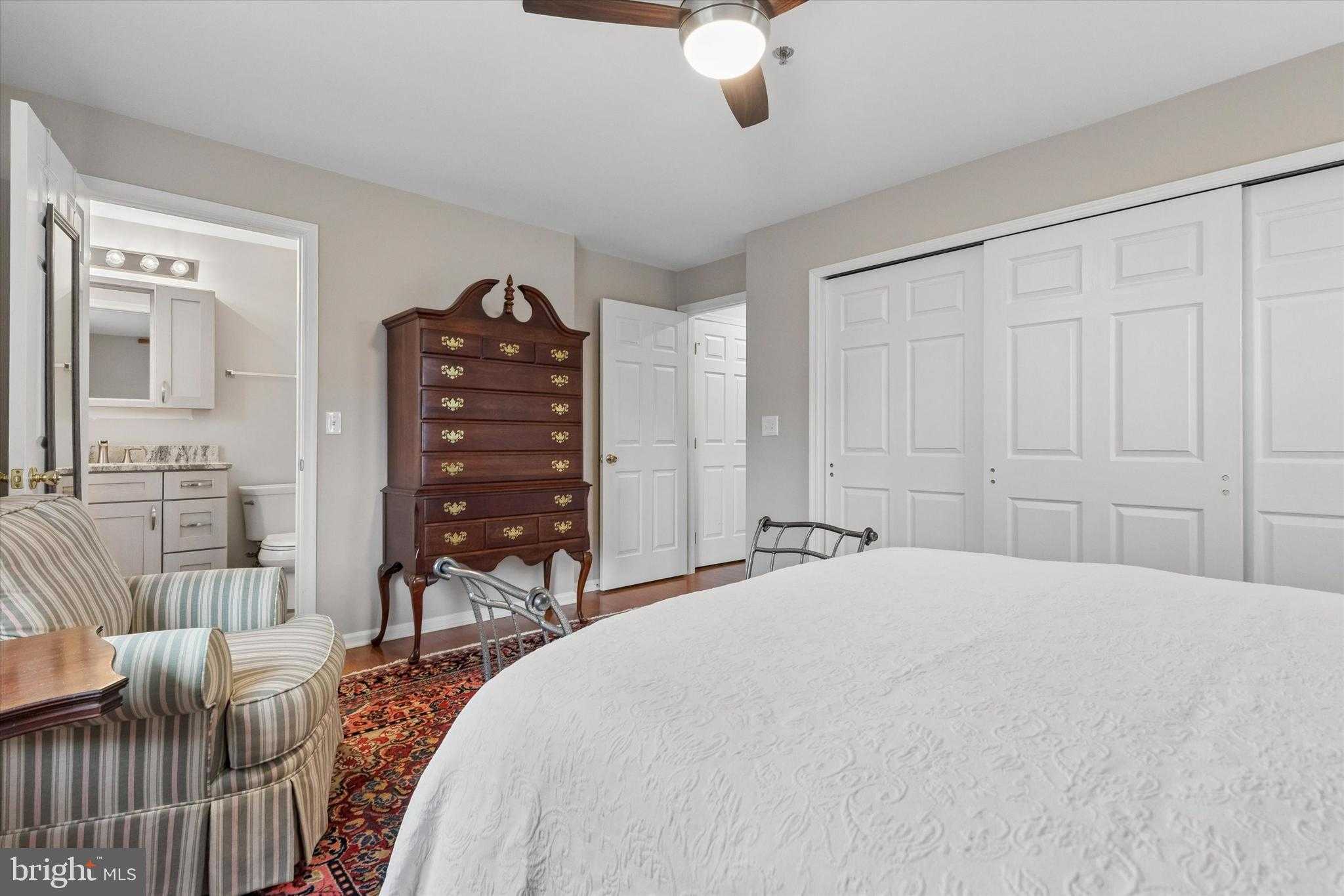 332 Paoli Pointe Dr photo 8