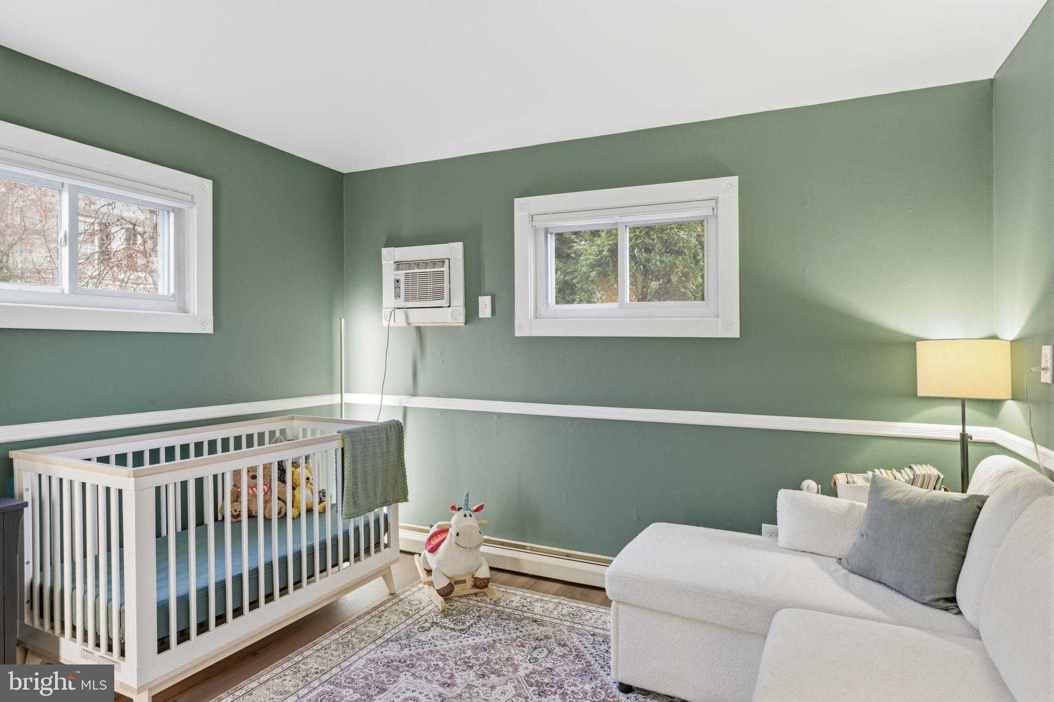 708 Barclay Ave photo 23