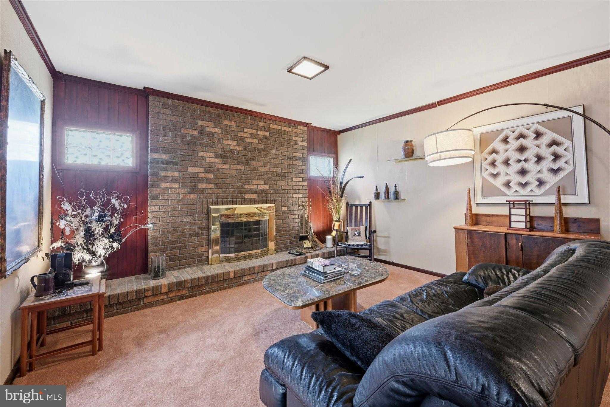 450 Warwick Dr photo 22