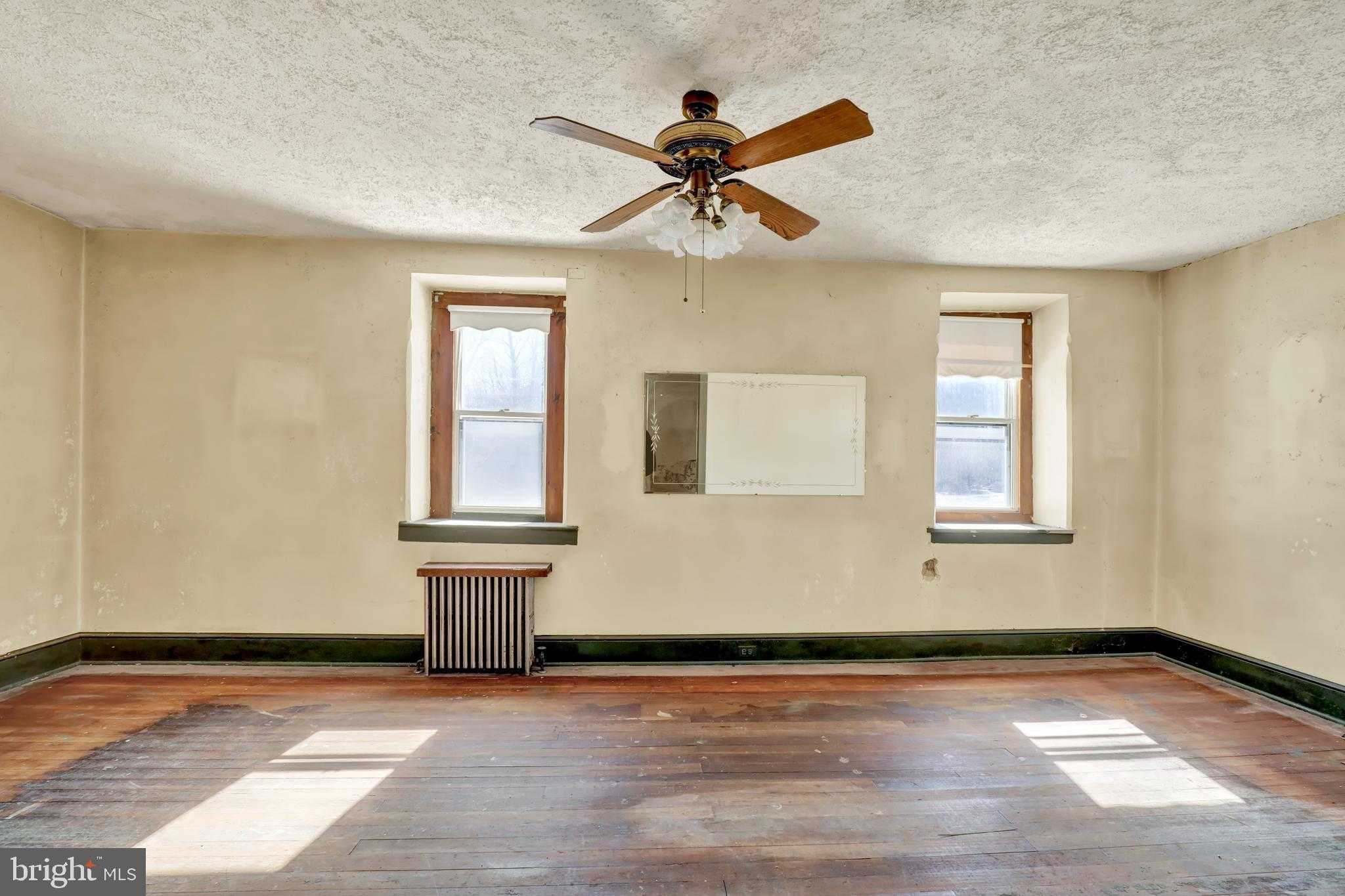 1250 New Philadelphia Rd photo 12