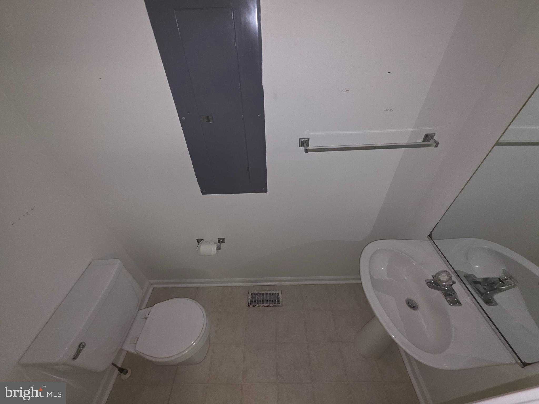 153 Captains Quarters Rd photo 11