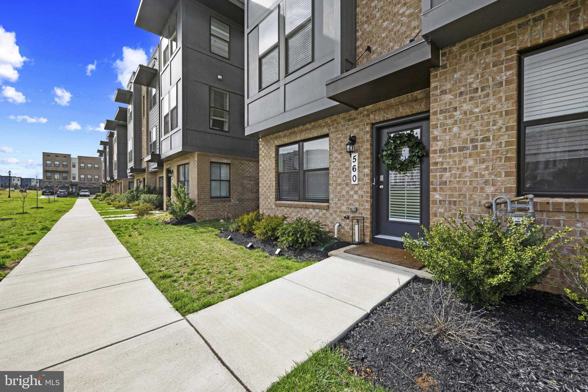 560 Banquet Ln photo 49