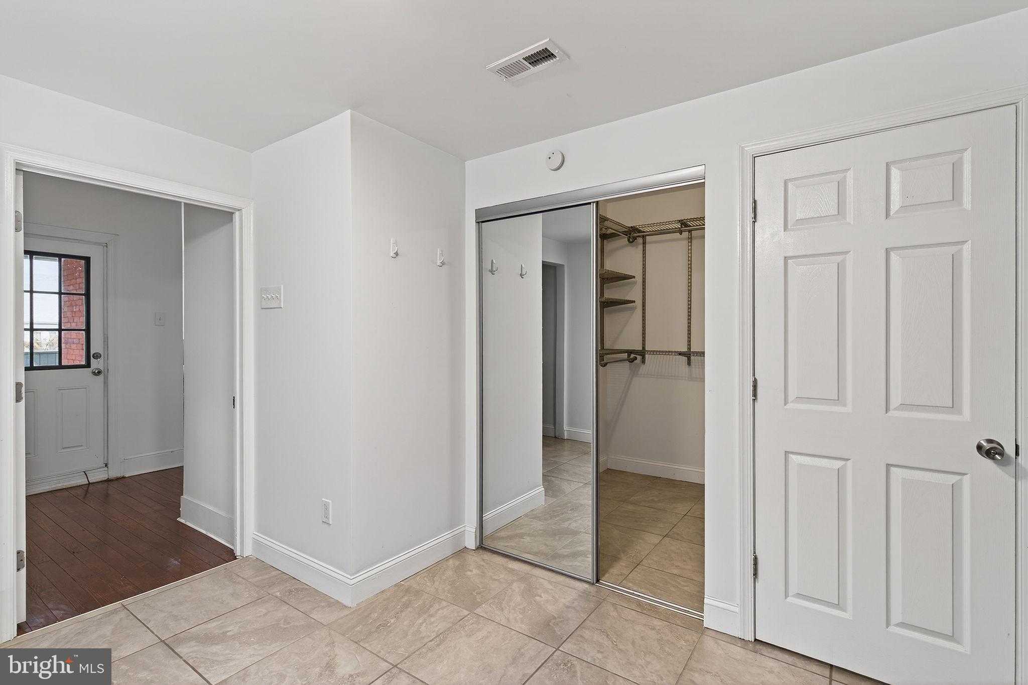 5110 Newhall St photo 30