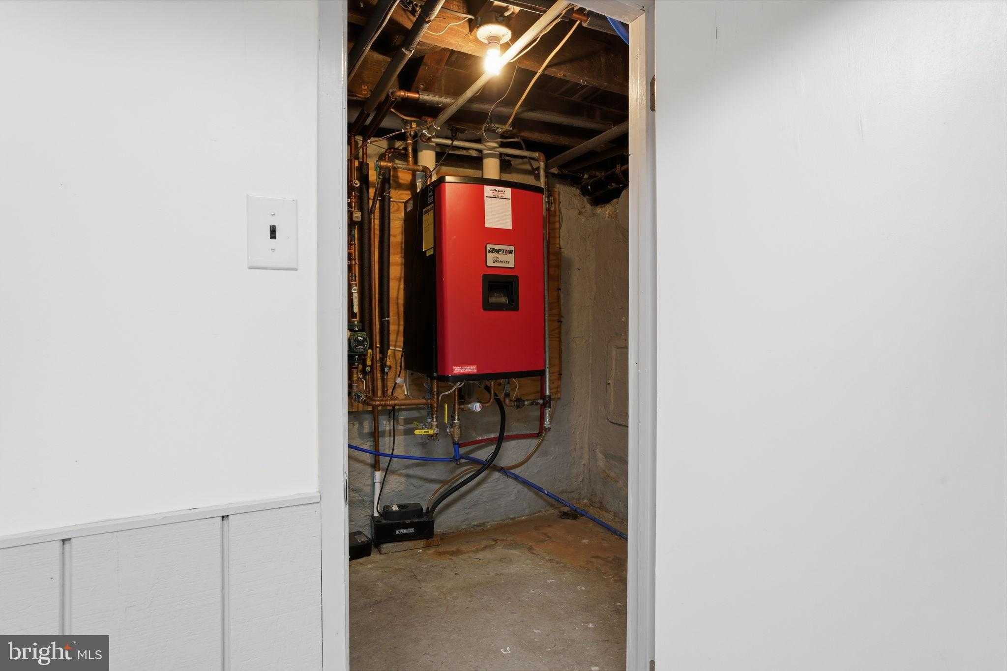 975 Woodvale Ave photo 31