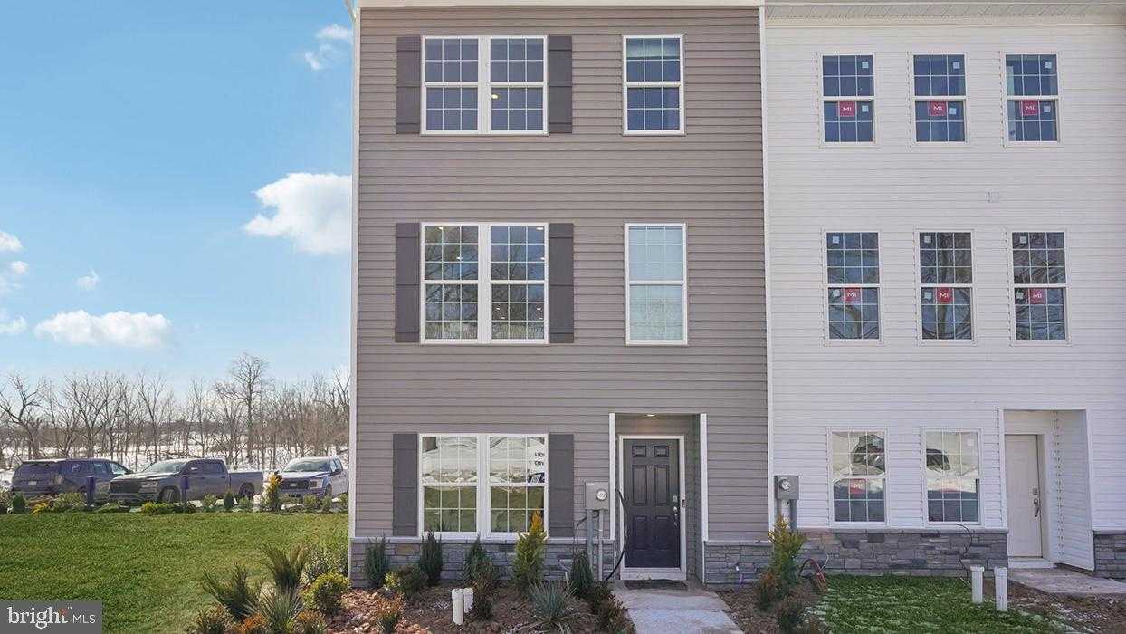 575 Swamp Creek Rd photo 2