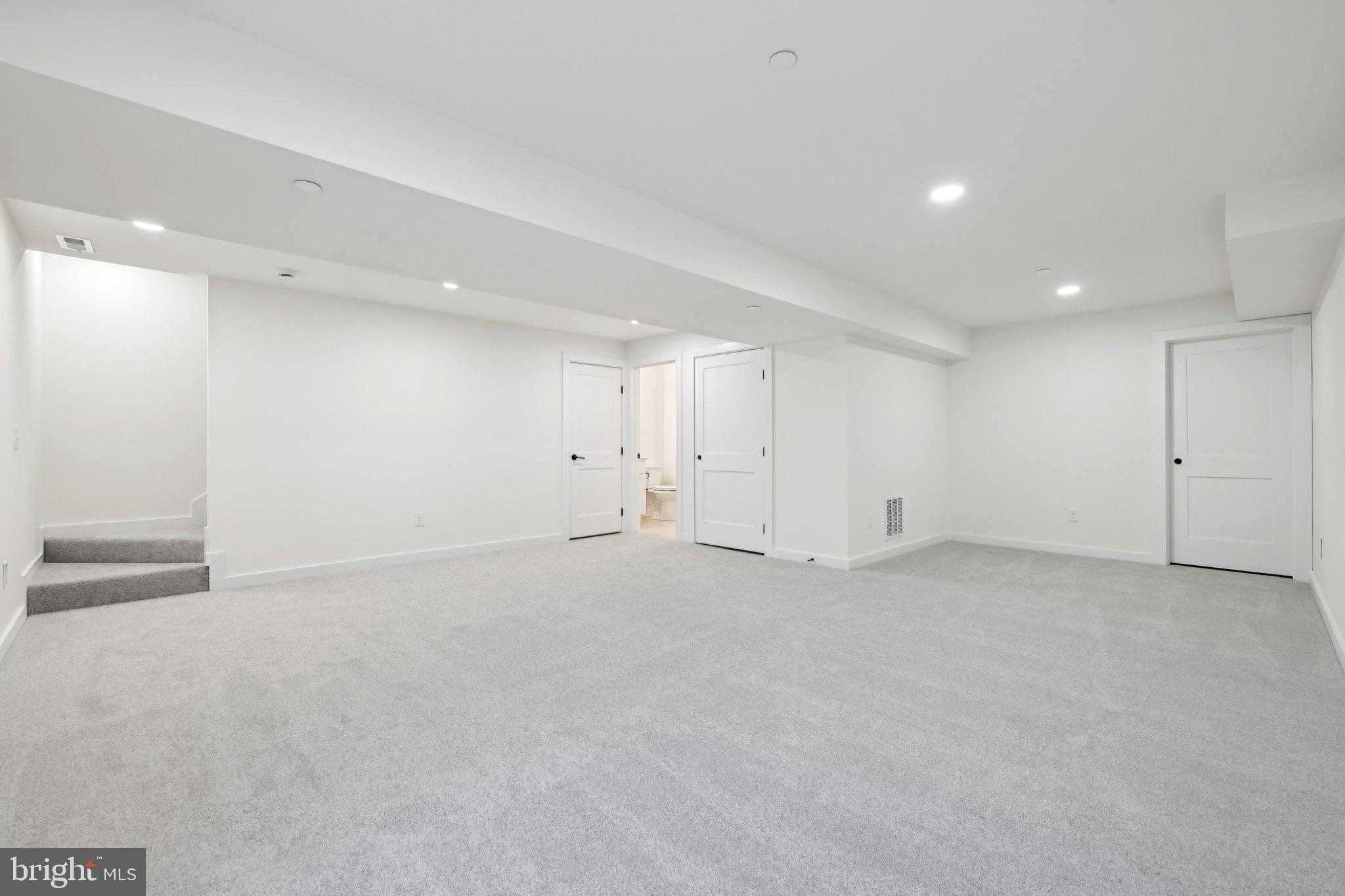 326 Thelma Ave photo 35