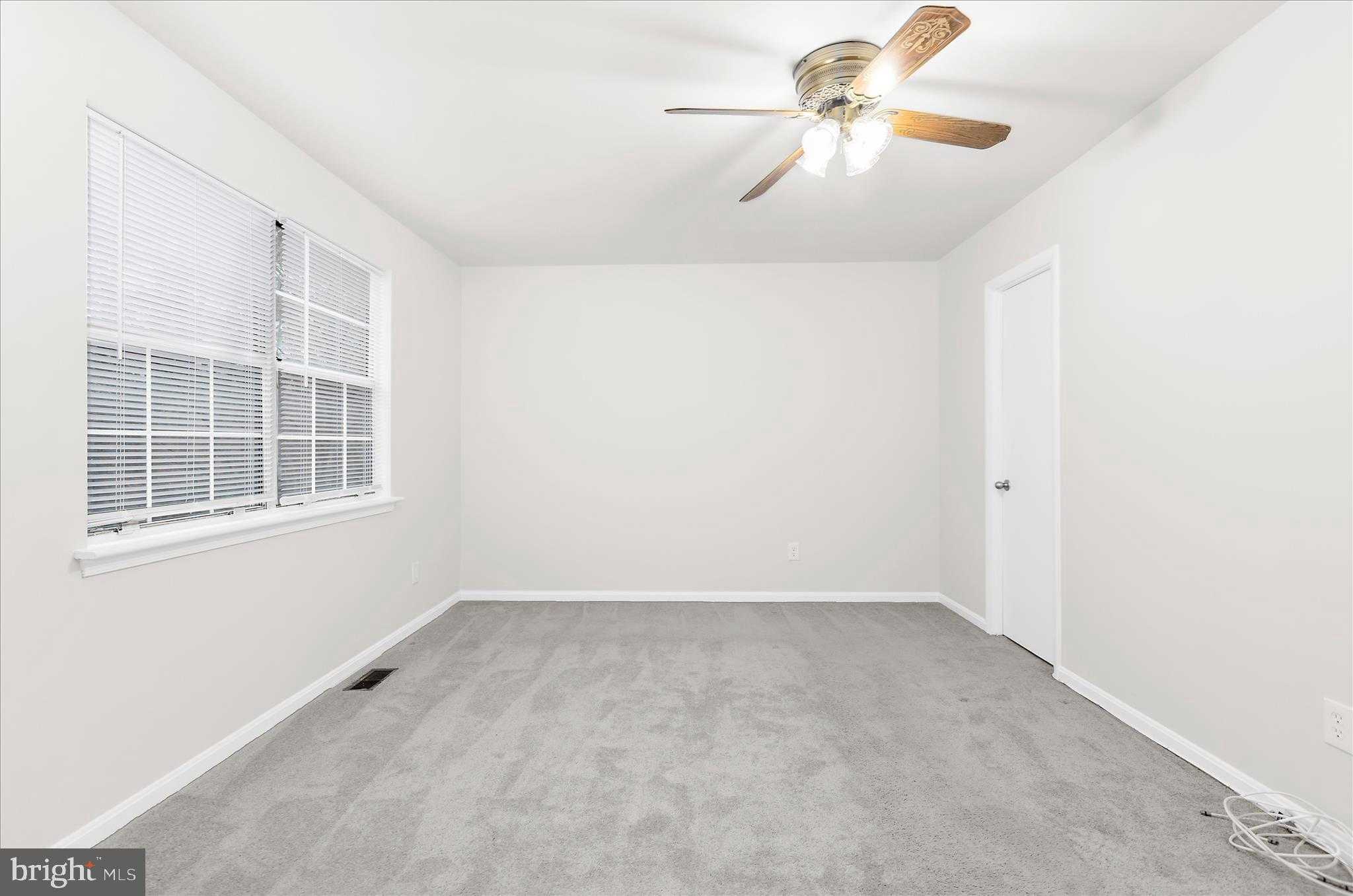 554 Melissa CT photo 23