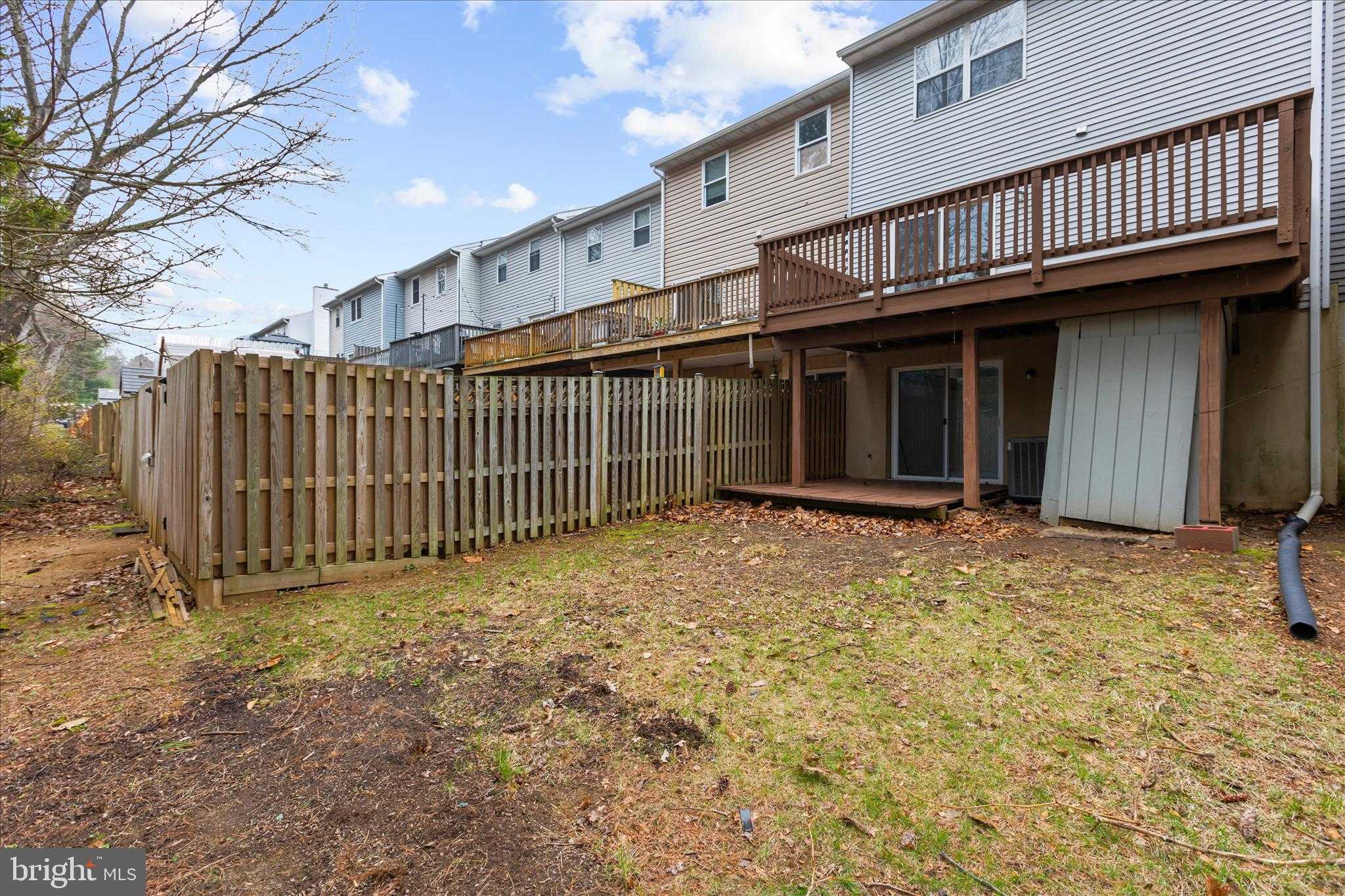 554 Melissa CT photo 35