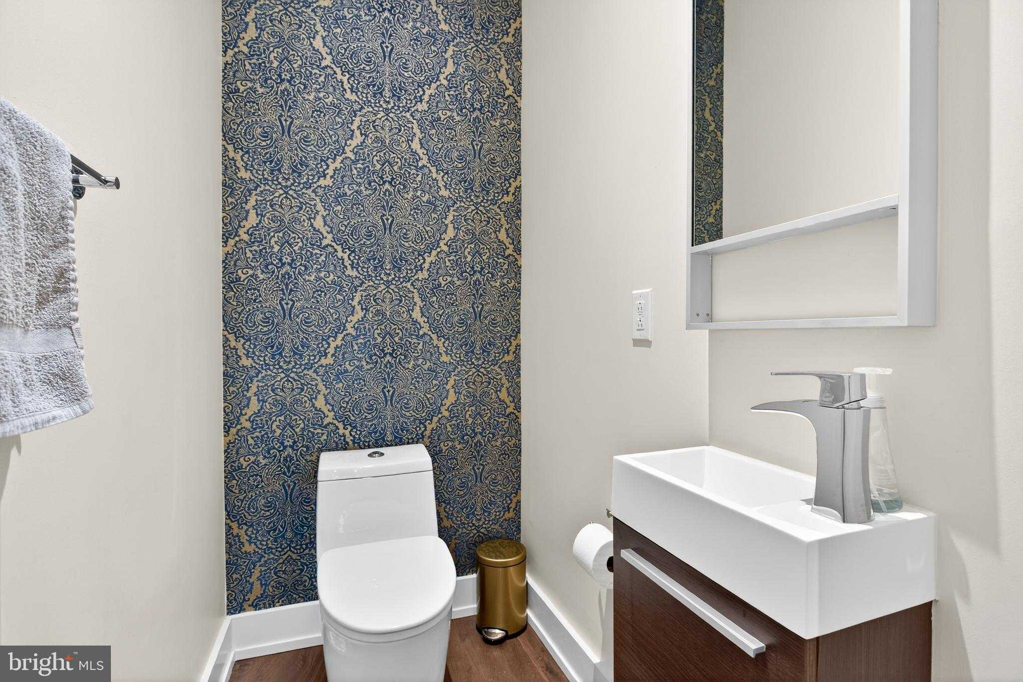 607 N 6th St photo 16