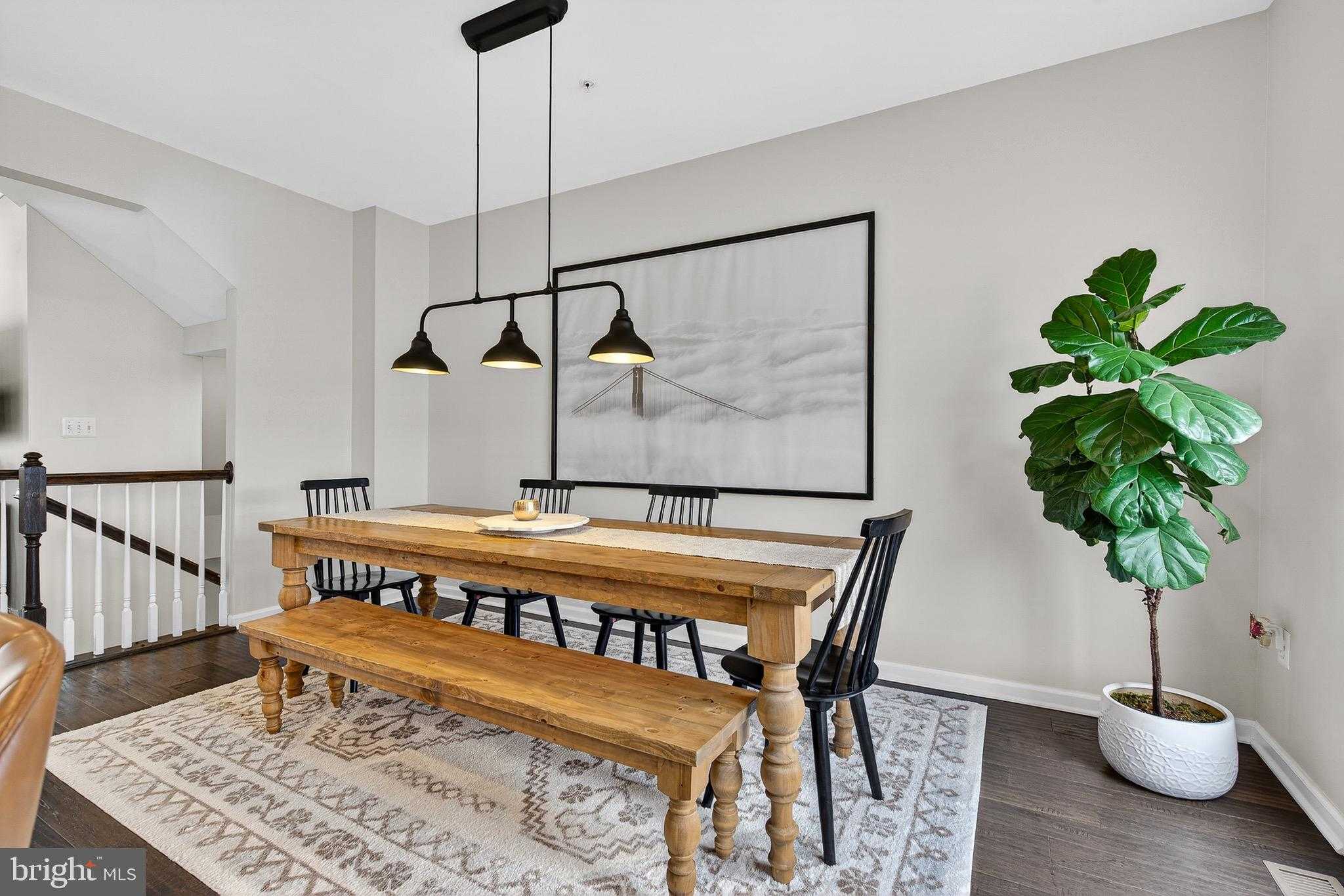 948 Dawes CT photo 12