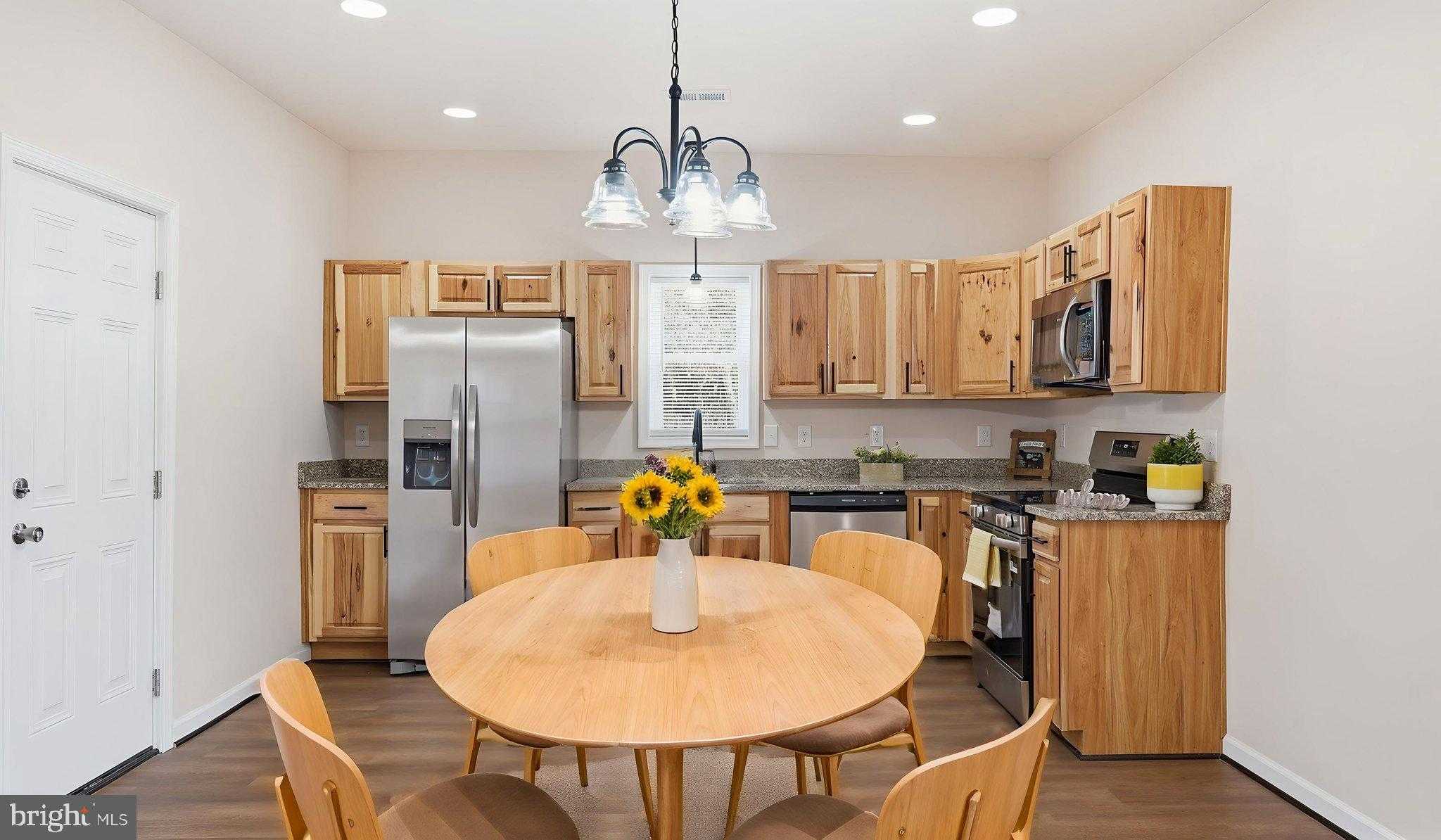 302 Depot St photo 7