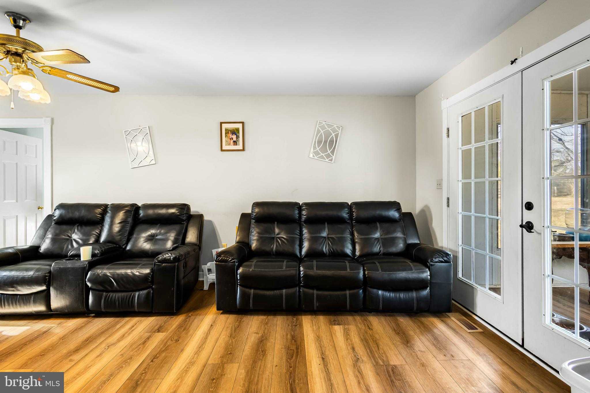 139 Wakefield St photo 17