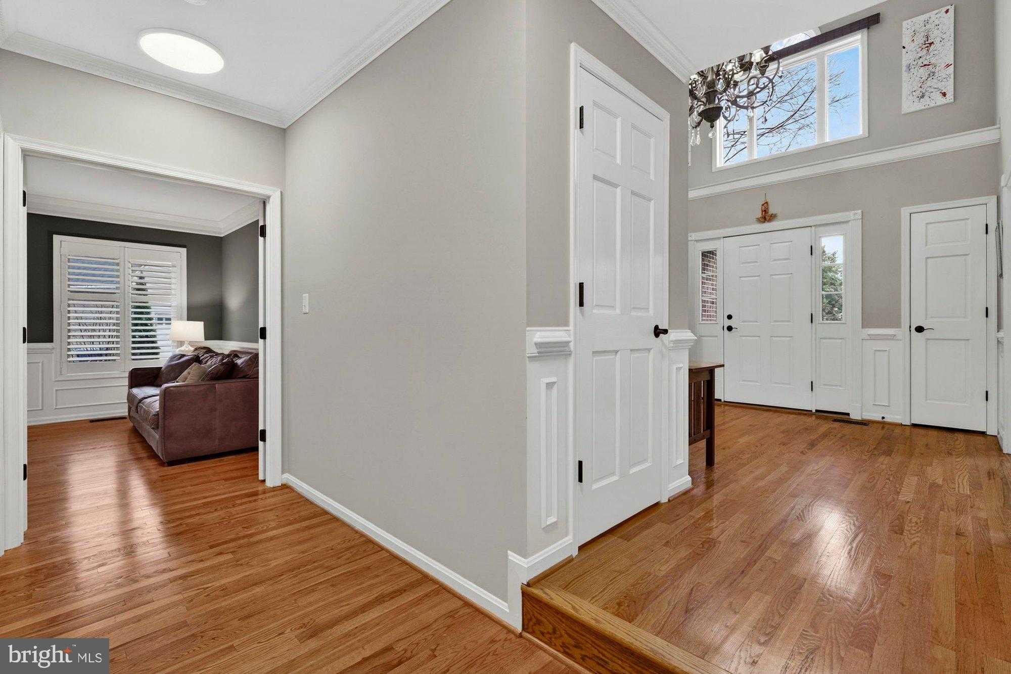 15197 Wetherburn Dr photo 11