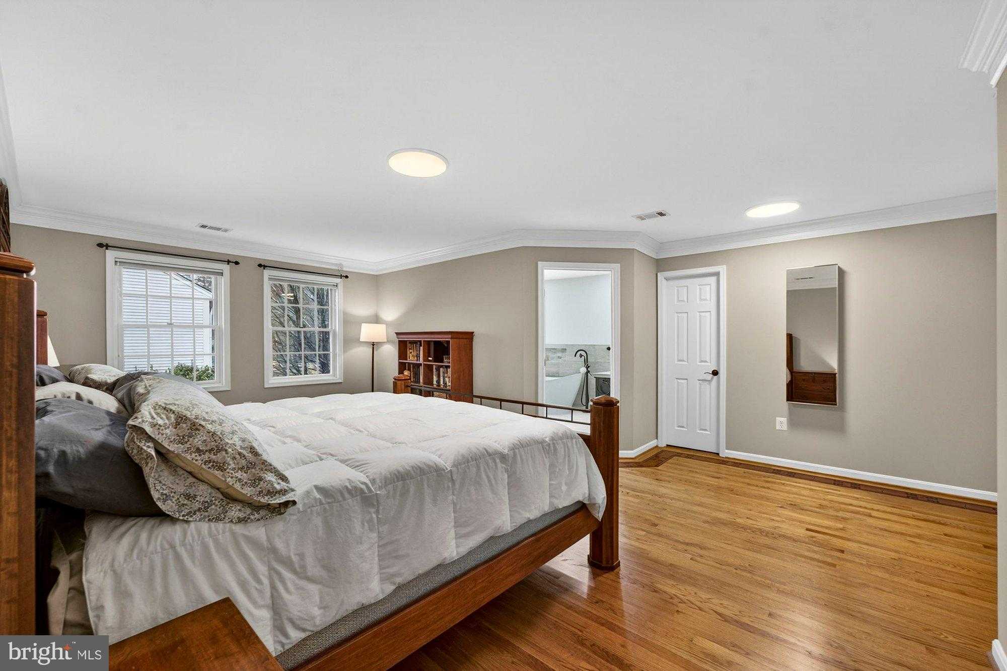 15197 Wetherburn Dr photo 56