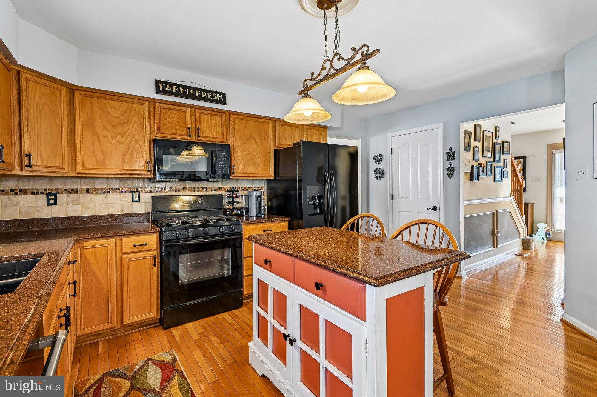 206 Mccamish CT photo 12