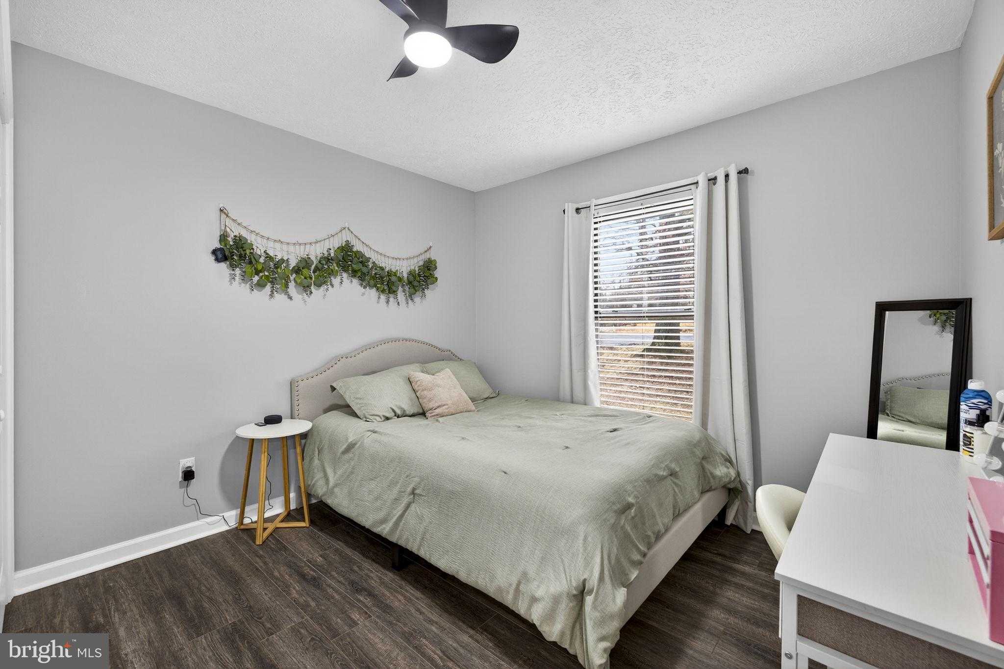 145 West St photo 35