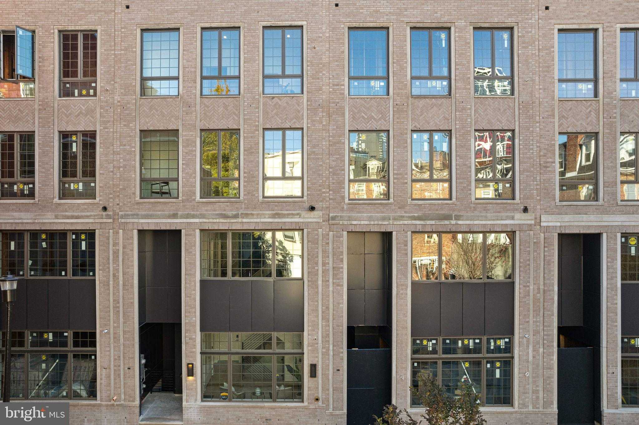 1106 Cypress St, Philadelphia