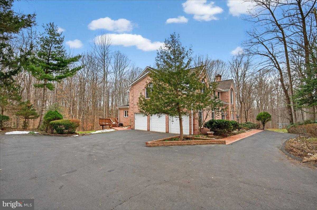 6612 Colchester Rd photo 2