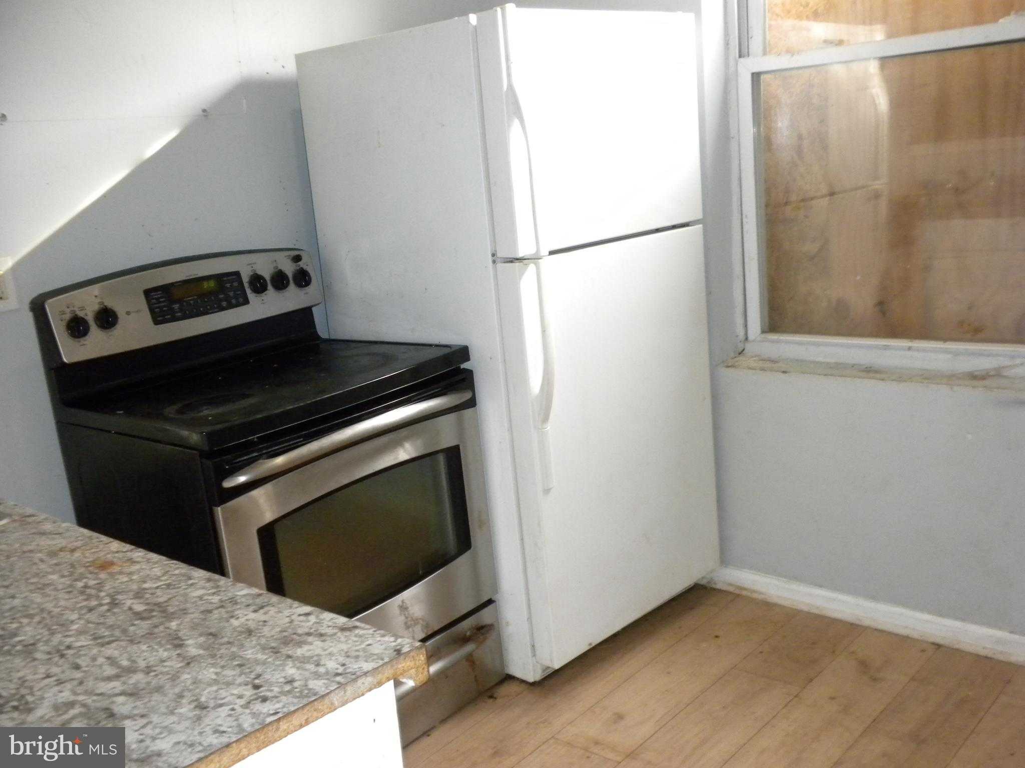 3137 Elmora Ave photo 5