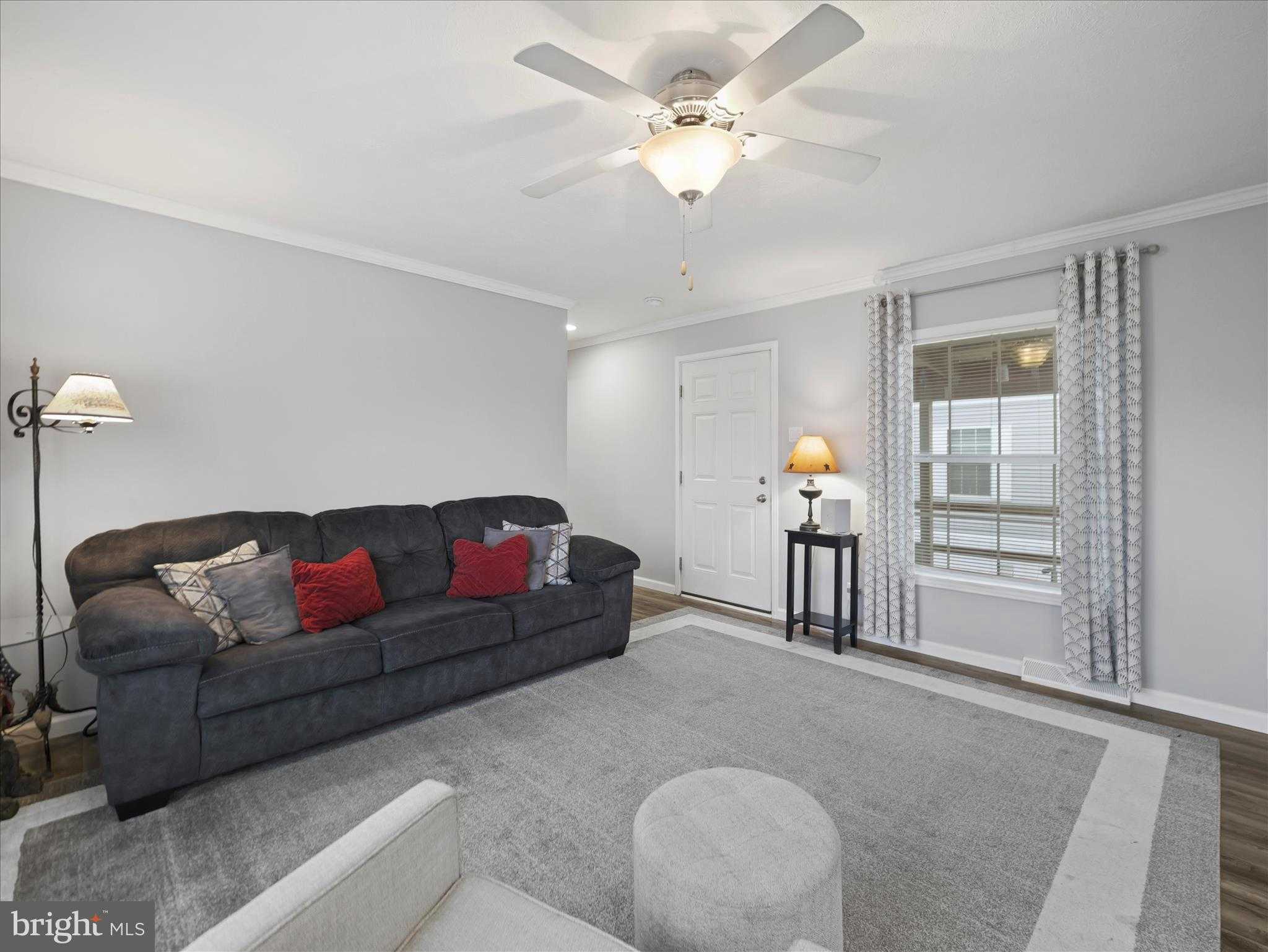 265 N Carlisle St photo 4