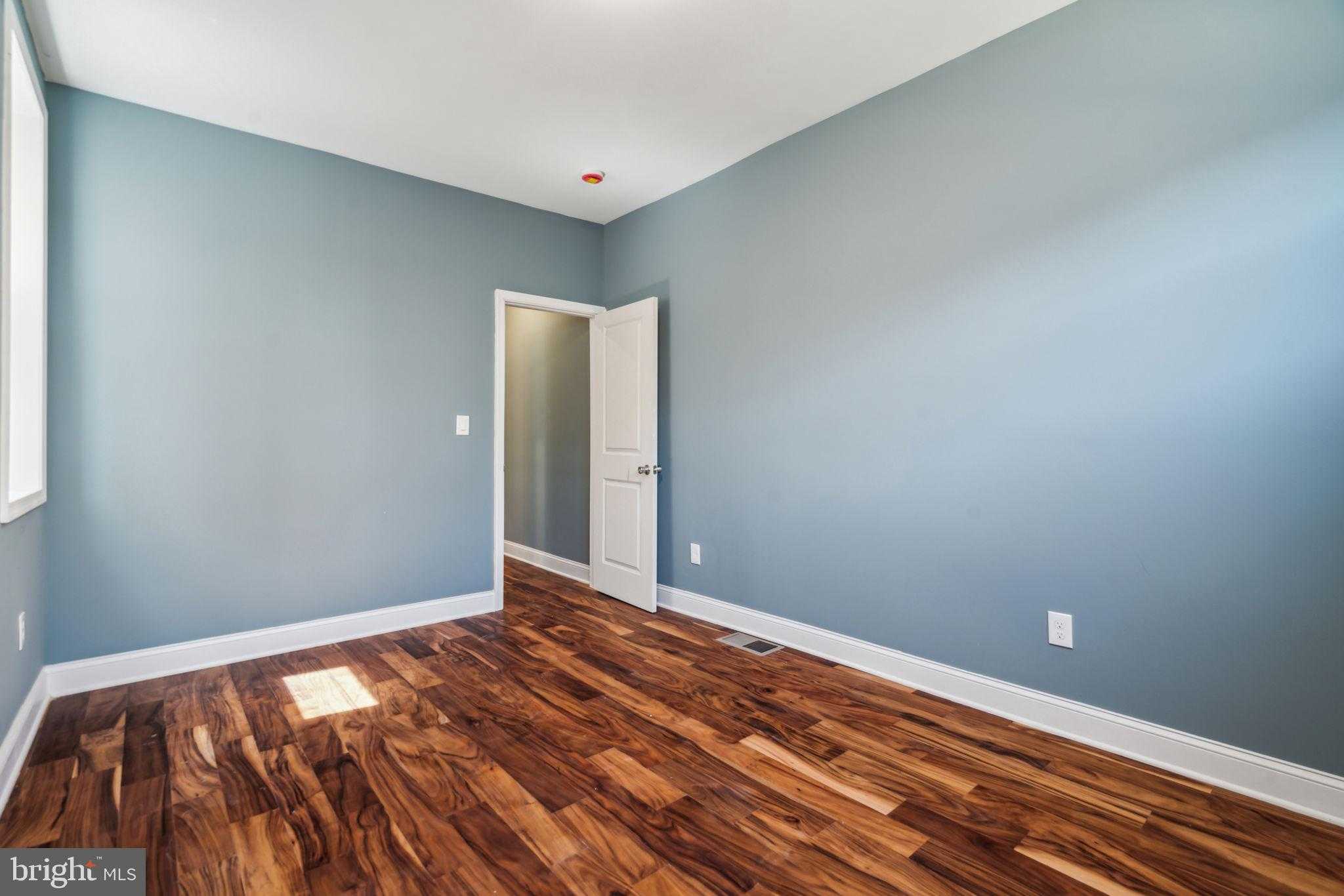 1125 S 55th St photo 8