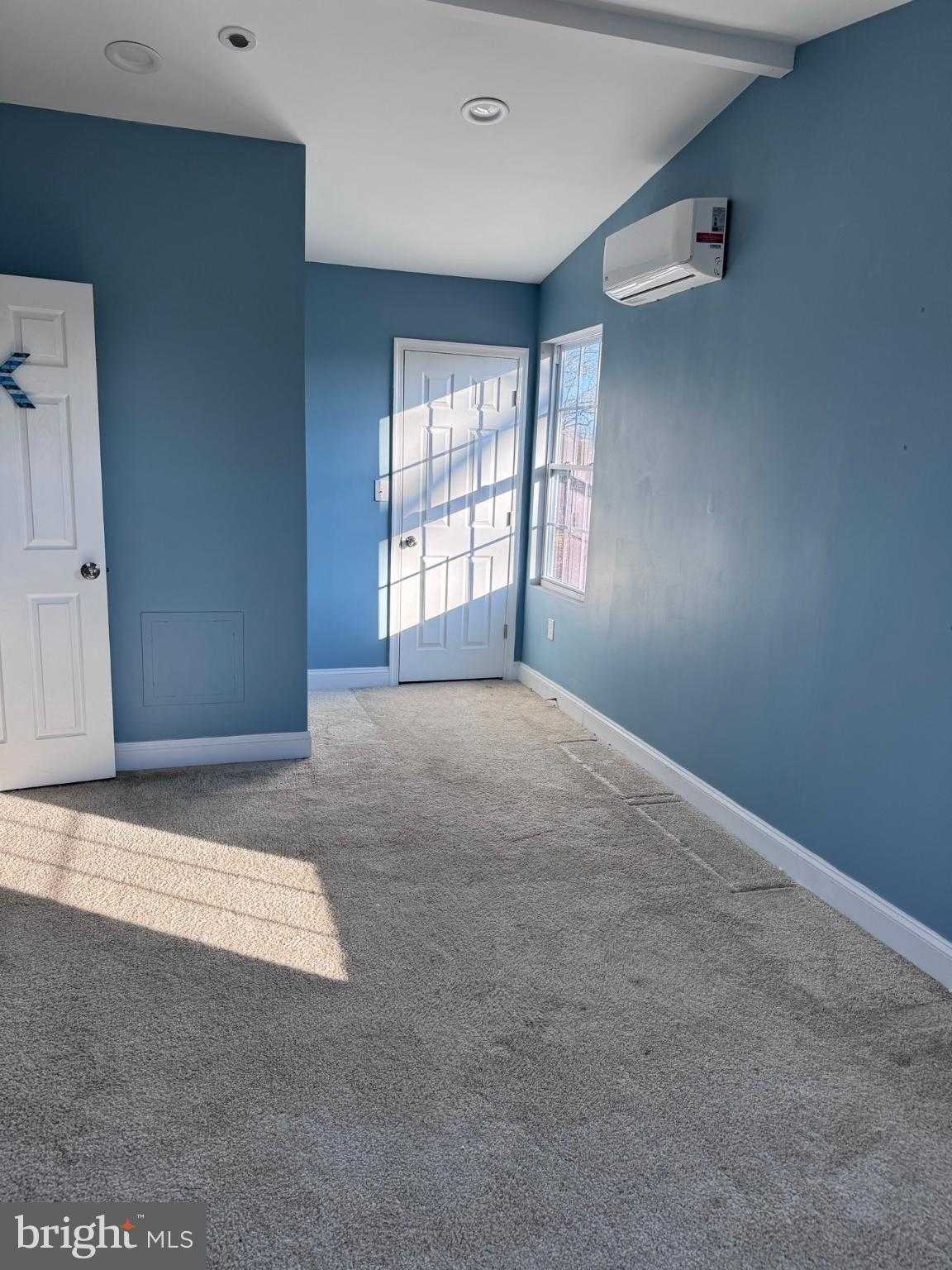 441 Harding Ave photo 15