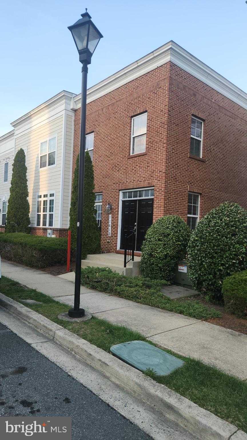 11612 Leesborough Cir