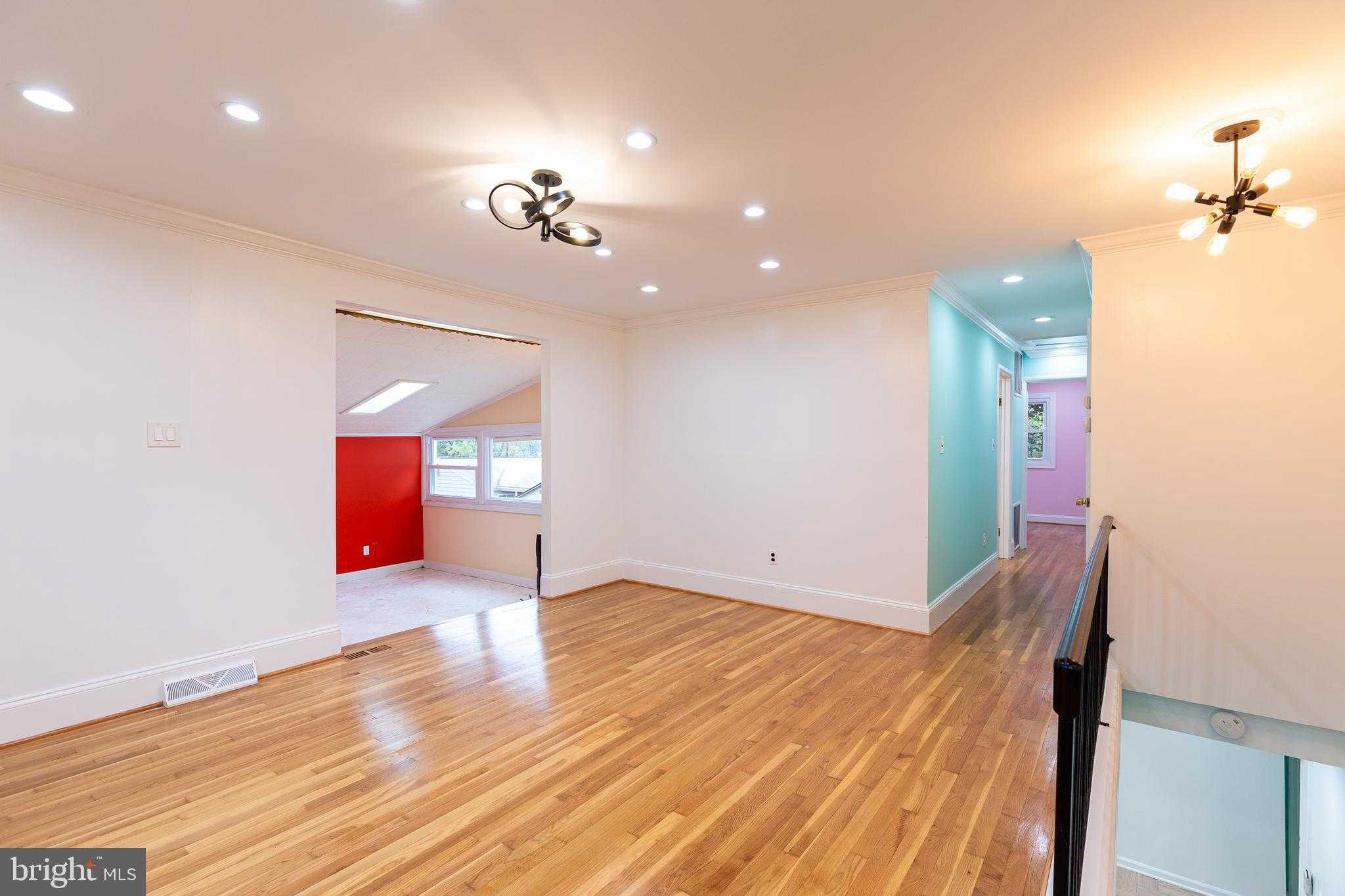 1414 Alberta Dr photo 6