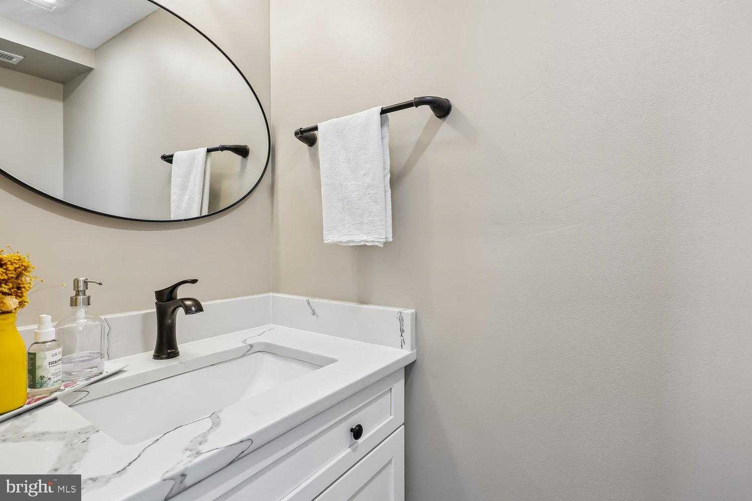 30 Hamilton Ave photo 14