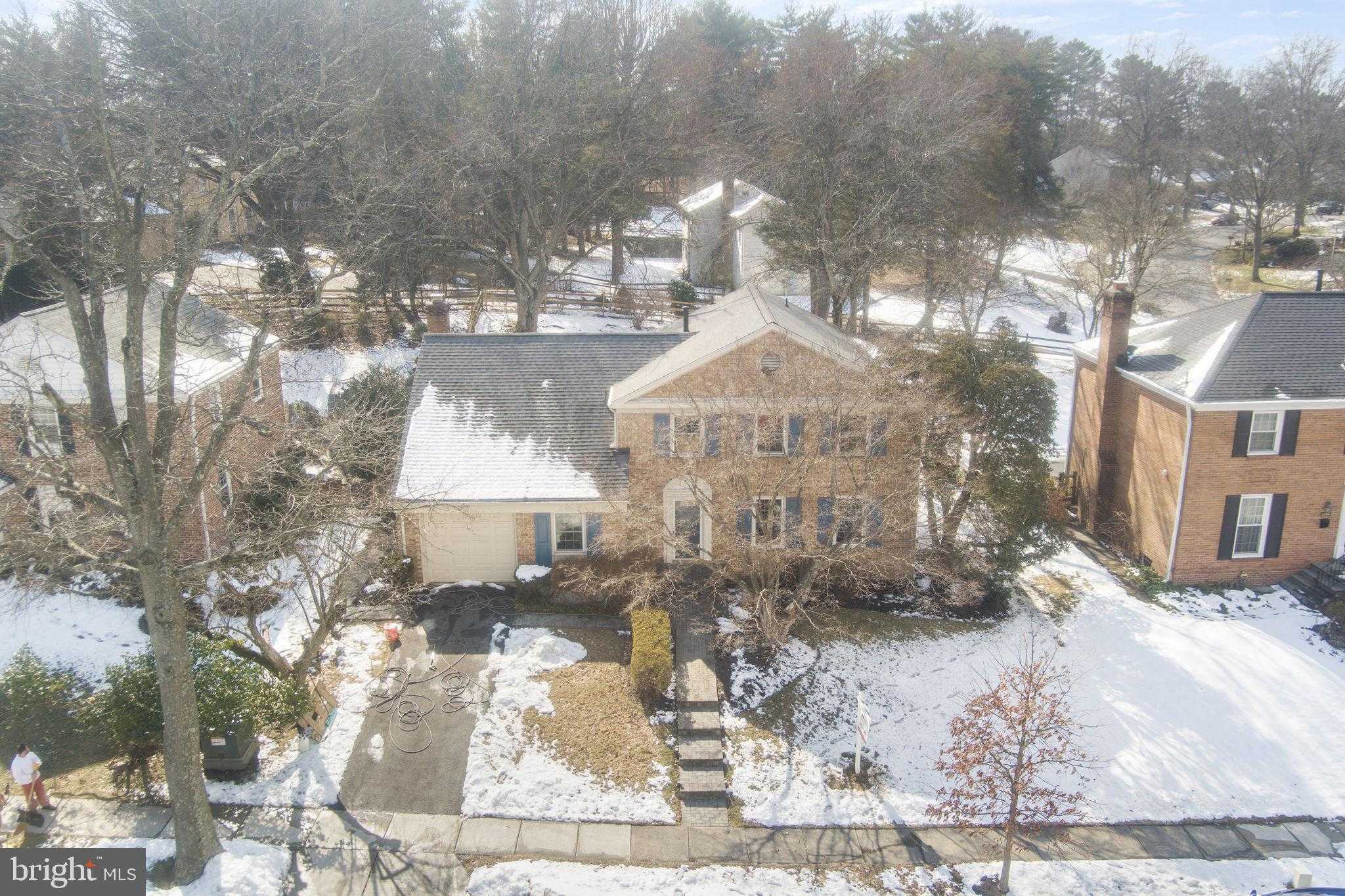 1104 Fallsmead Way photo 3