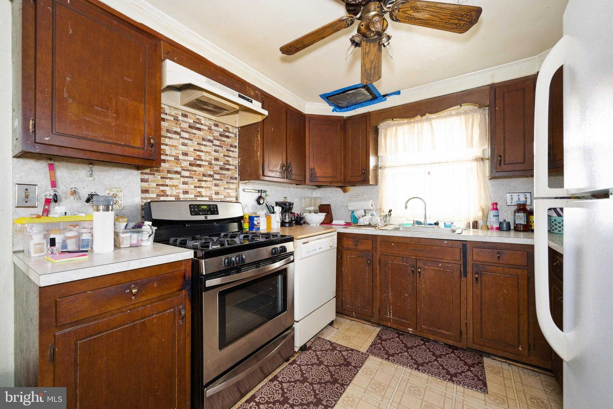 1612 Marshall Ave photo 6