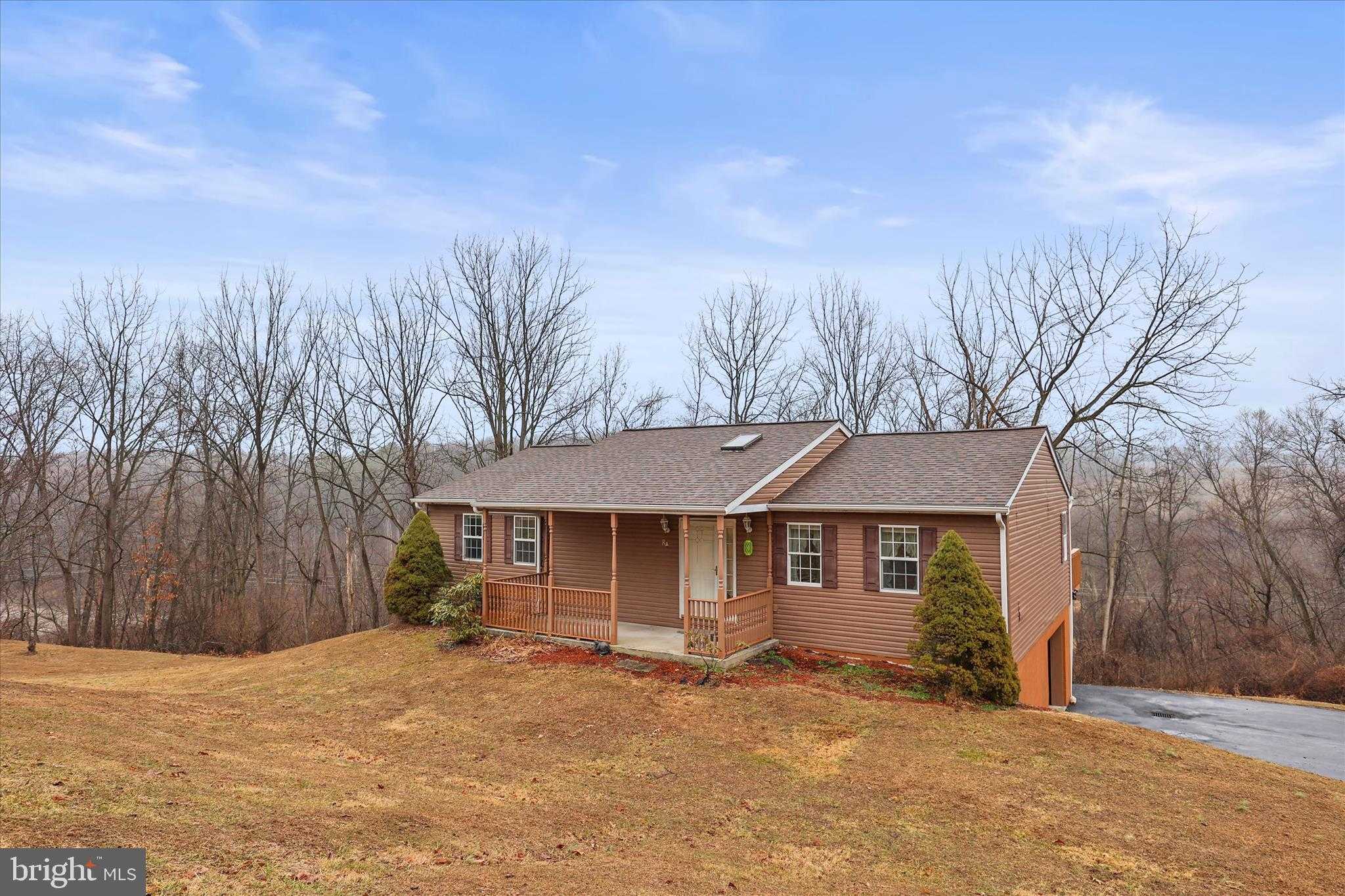 84 Lakeview Cir photo 3