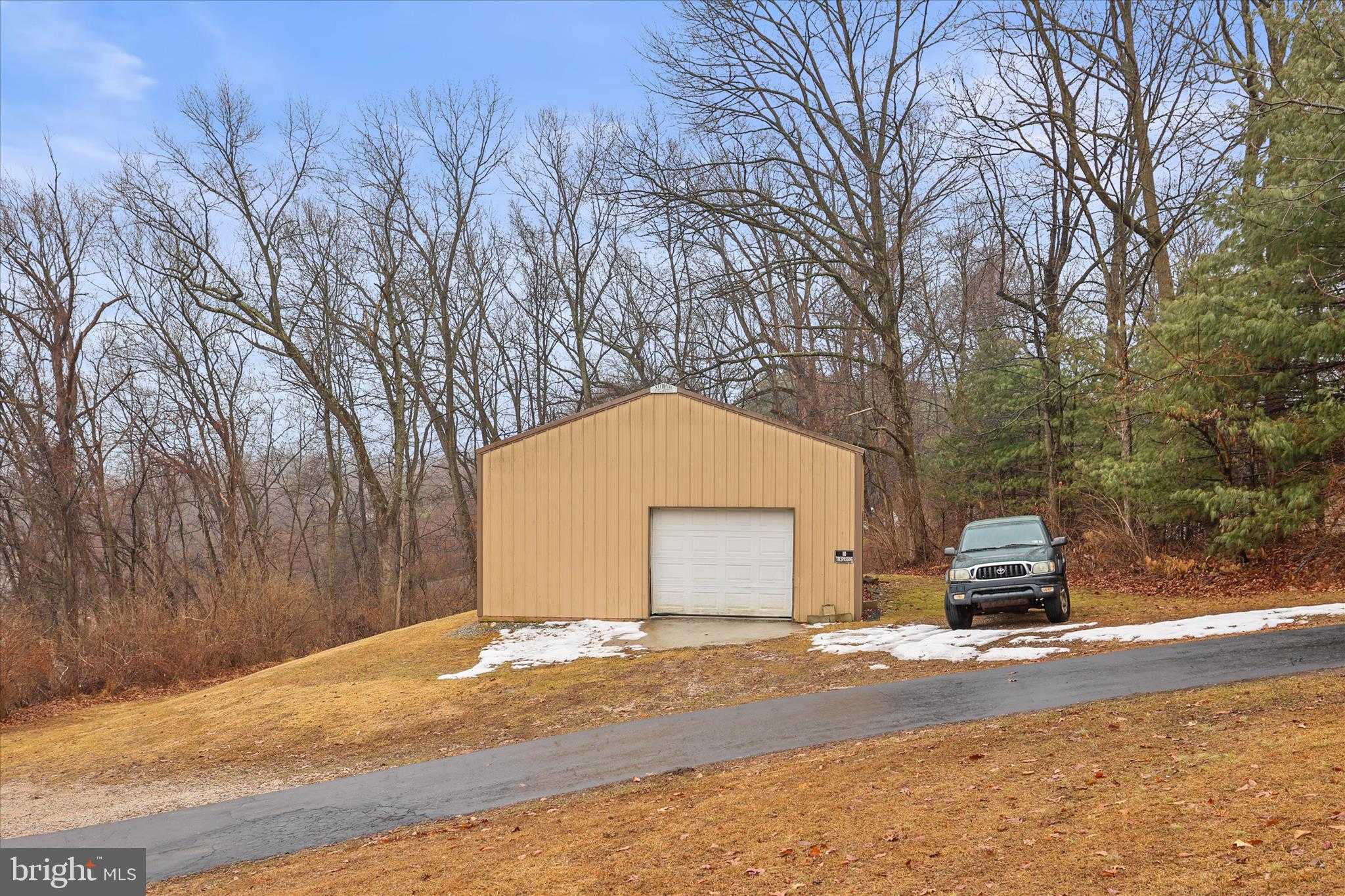 84 Lakeview Cir photo 31