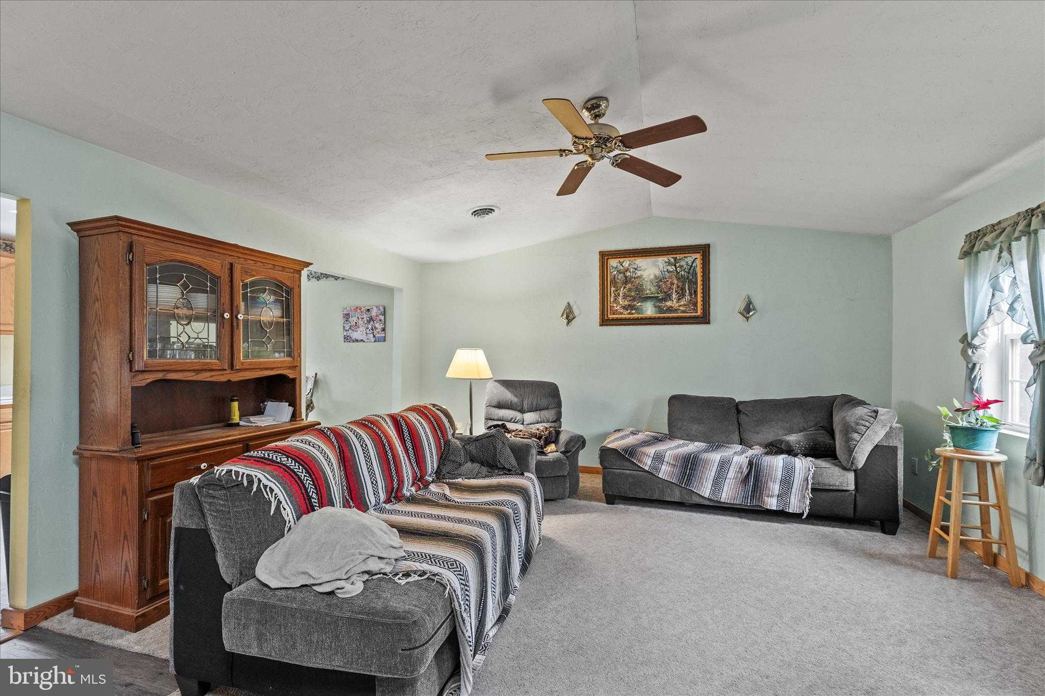 84 Lakeview Cir photo 5