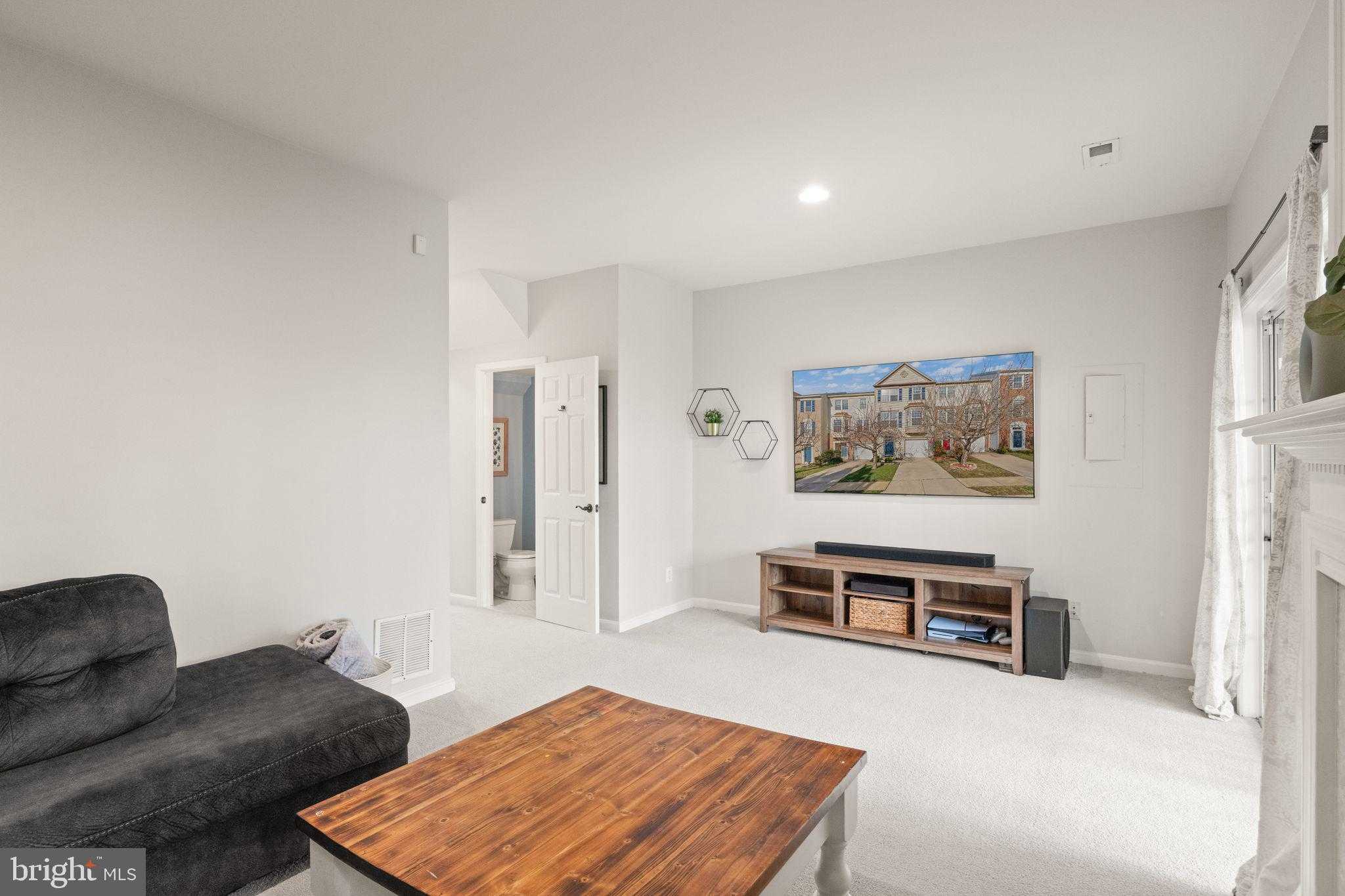 11521 Bertram St photo 45