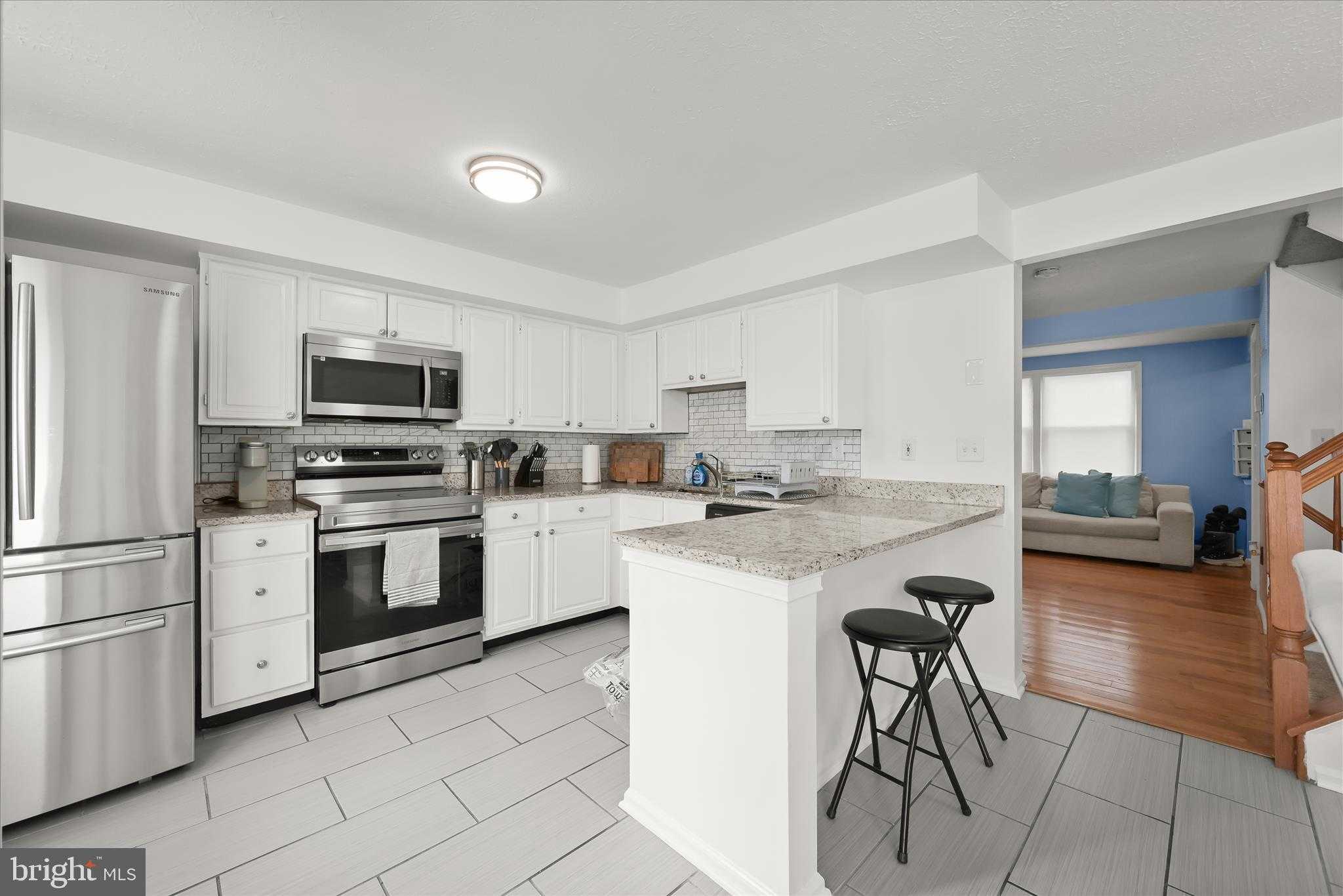 27 Alexander CT photo 13