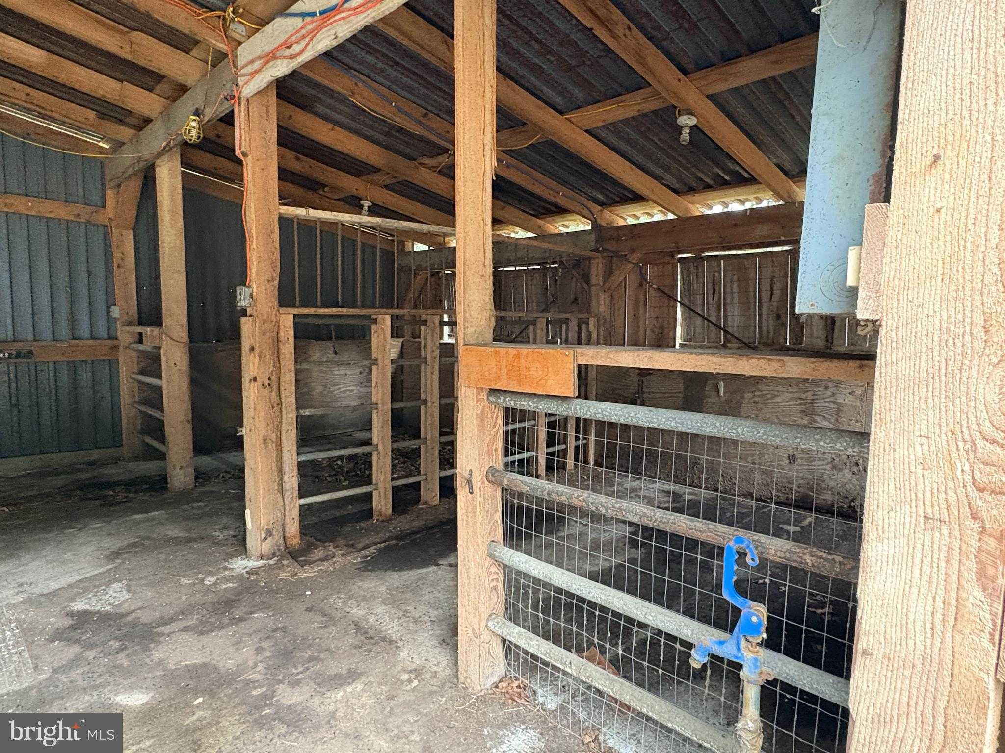 25 Scenic Dr photo 37