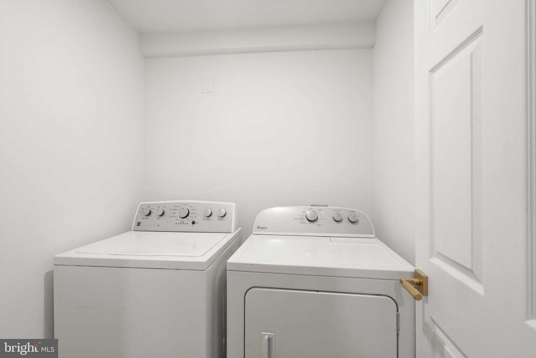 306 N Madison St photo 61