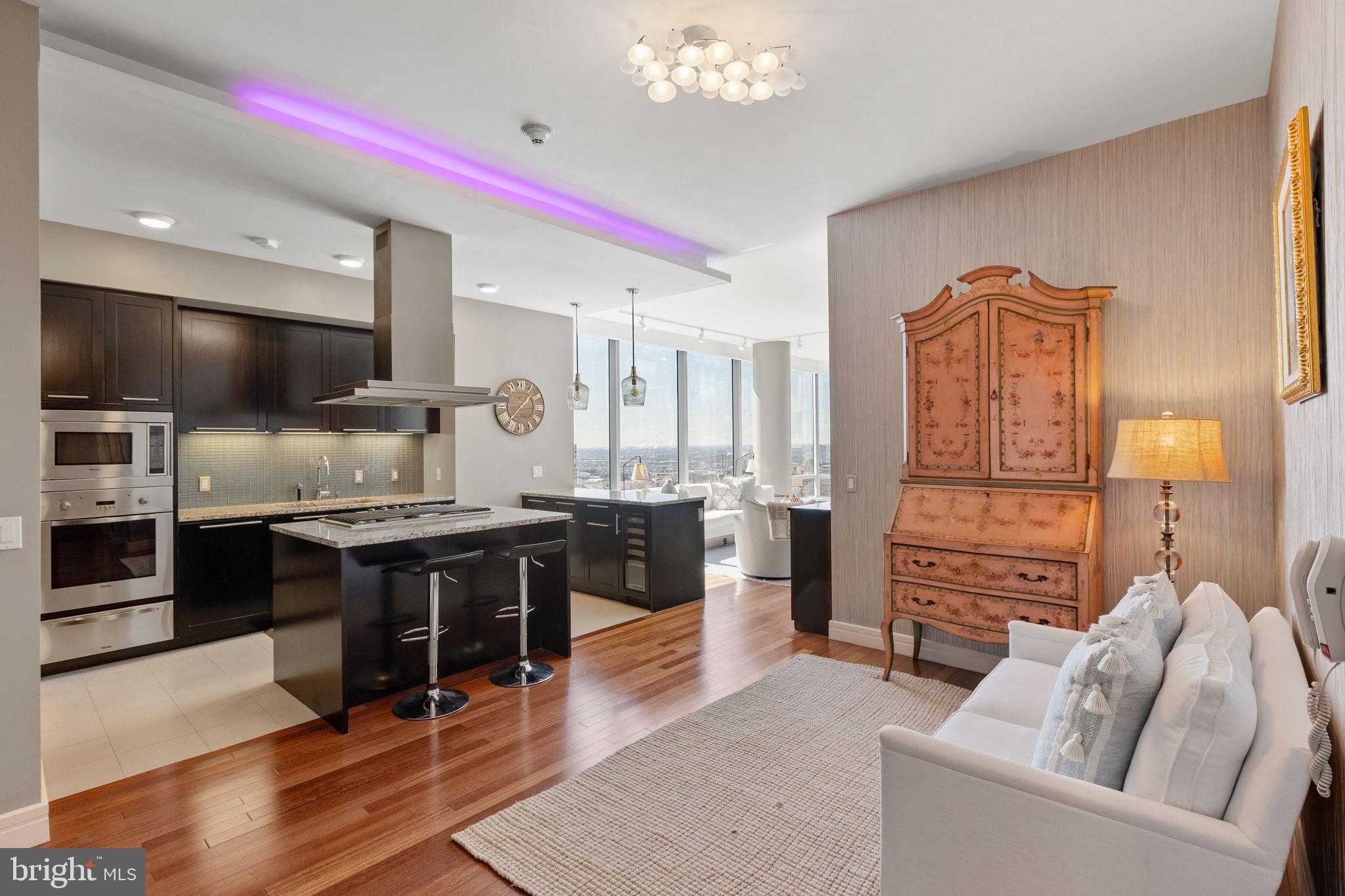 1414 S Penn Sq photo 7