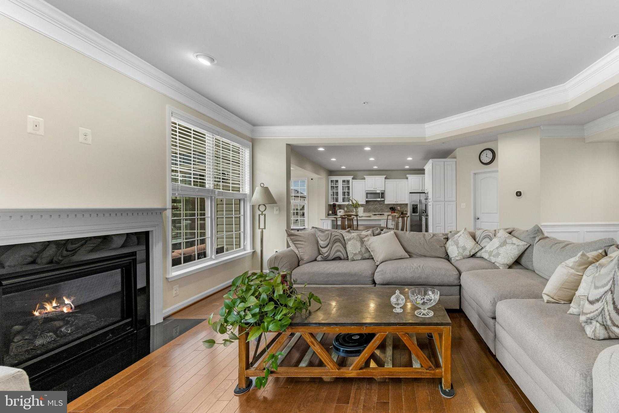 4413 Pensel Rd photo 4