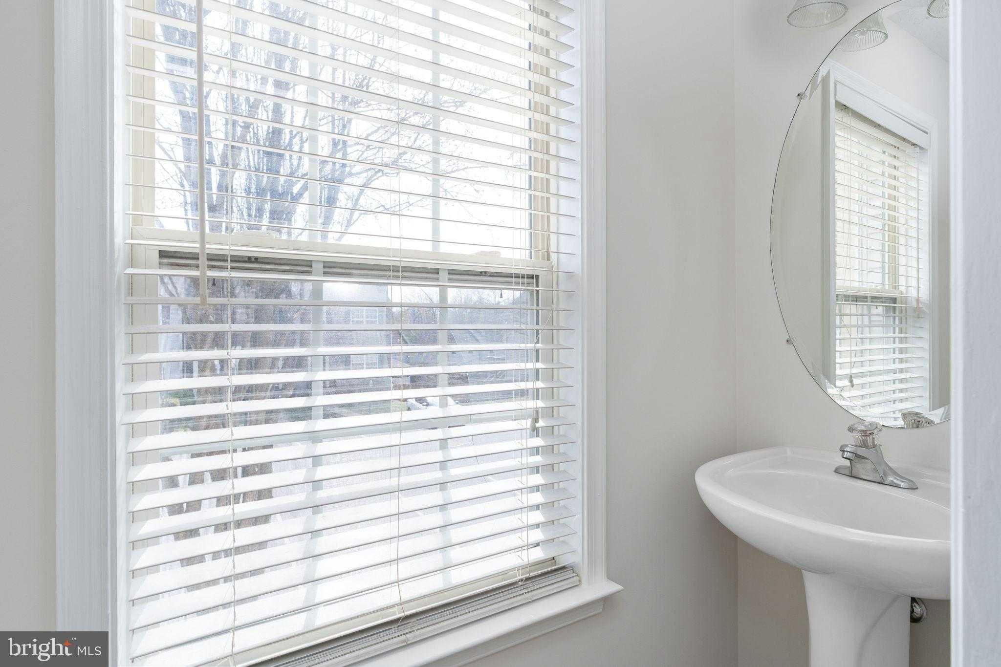 208 Regina Ln photo 26