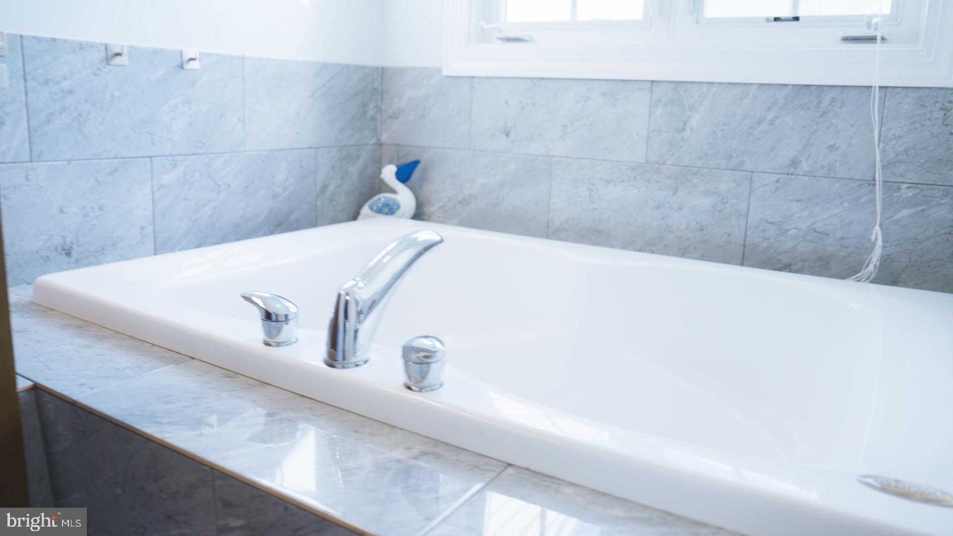 10649 Hillingdon Rd photo 20