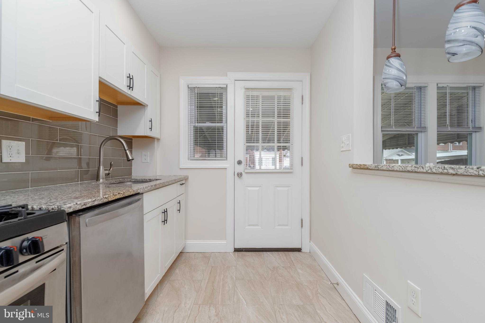 7832 Lockwood Rd photo 14