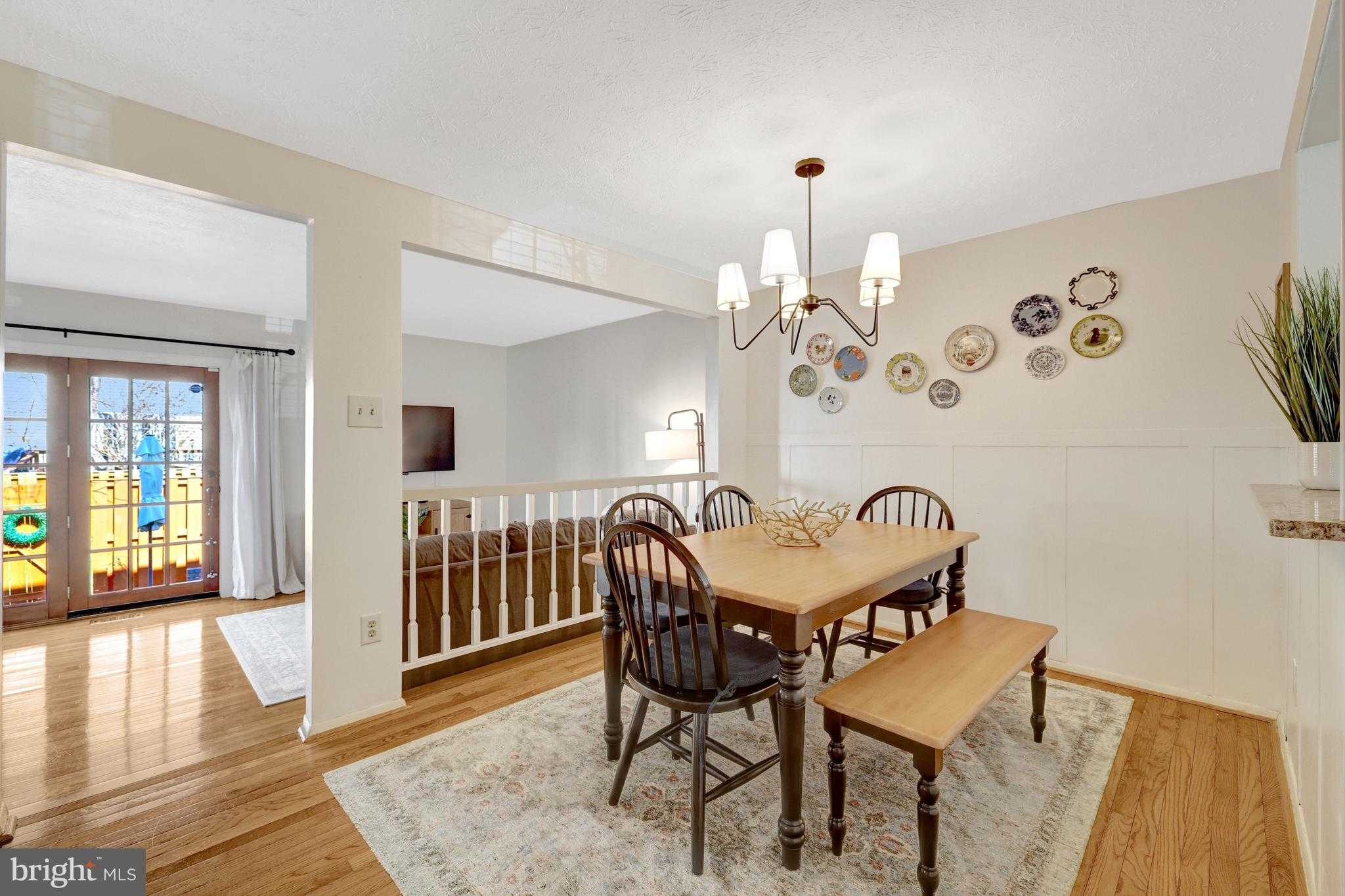 2910 Bridgehampton CT photo 14