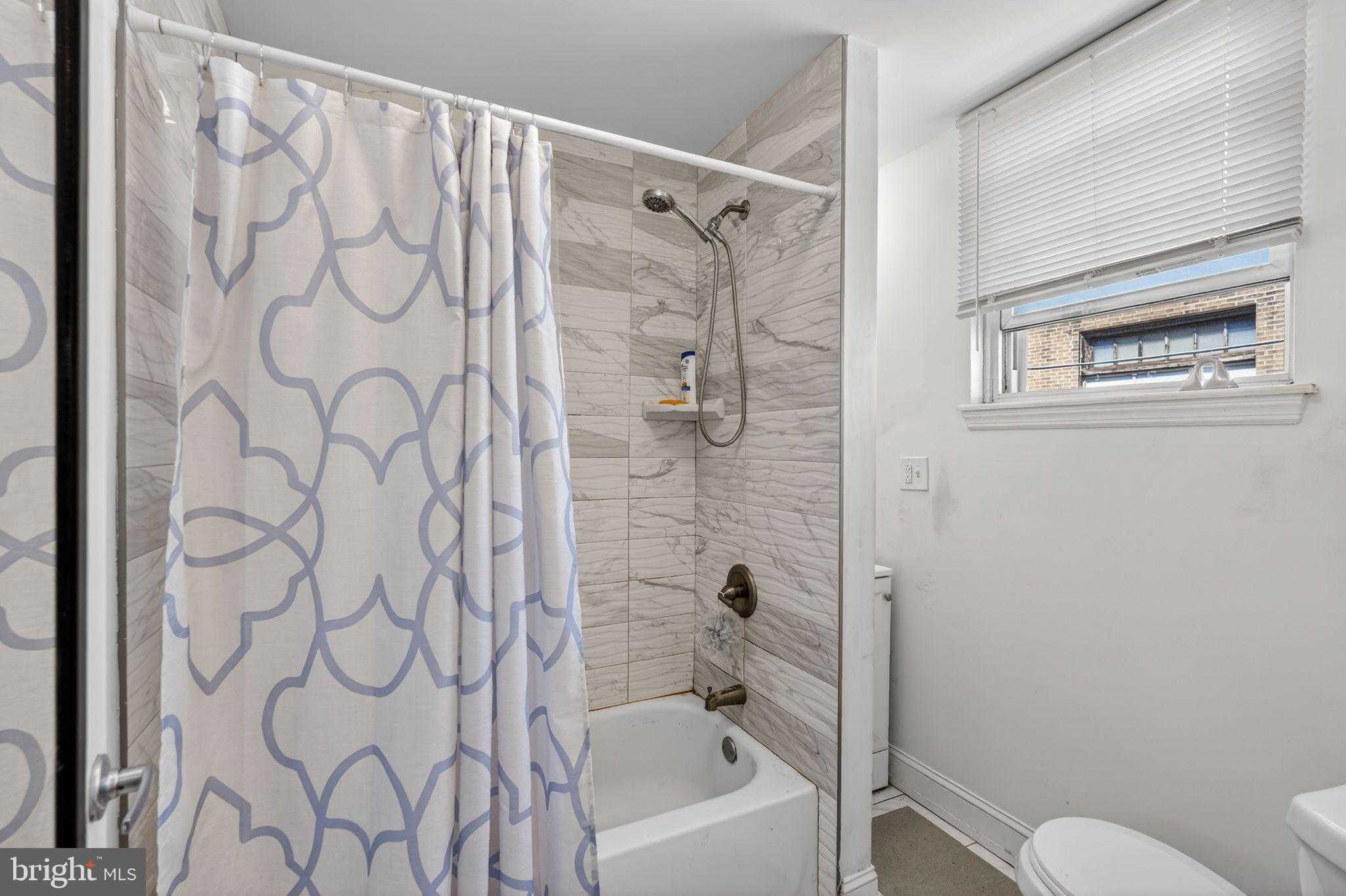 1229 S 6th St photo 9