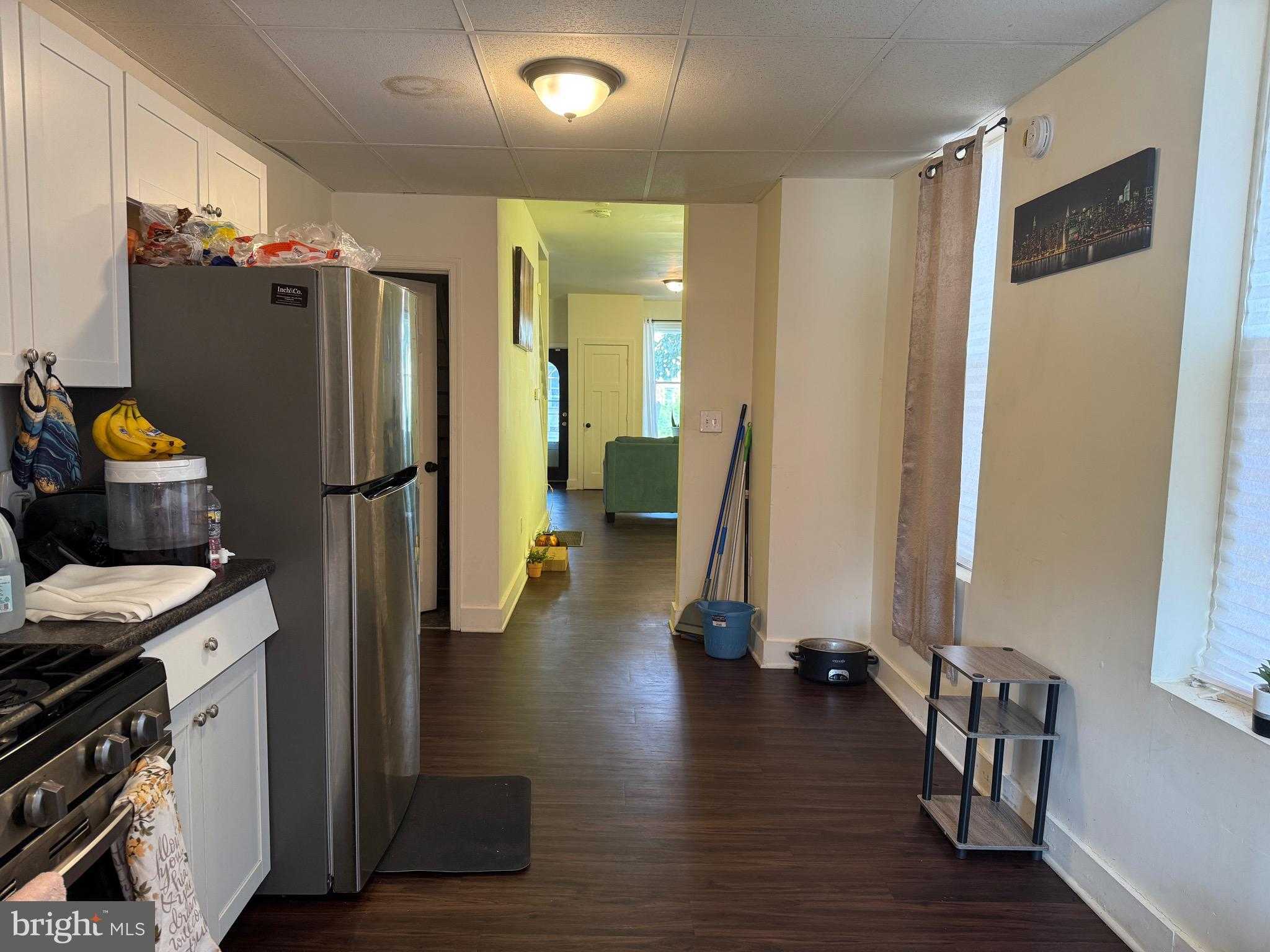 1443 Berryhill St photo 10