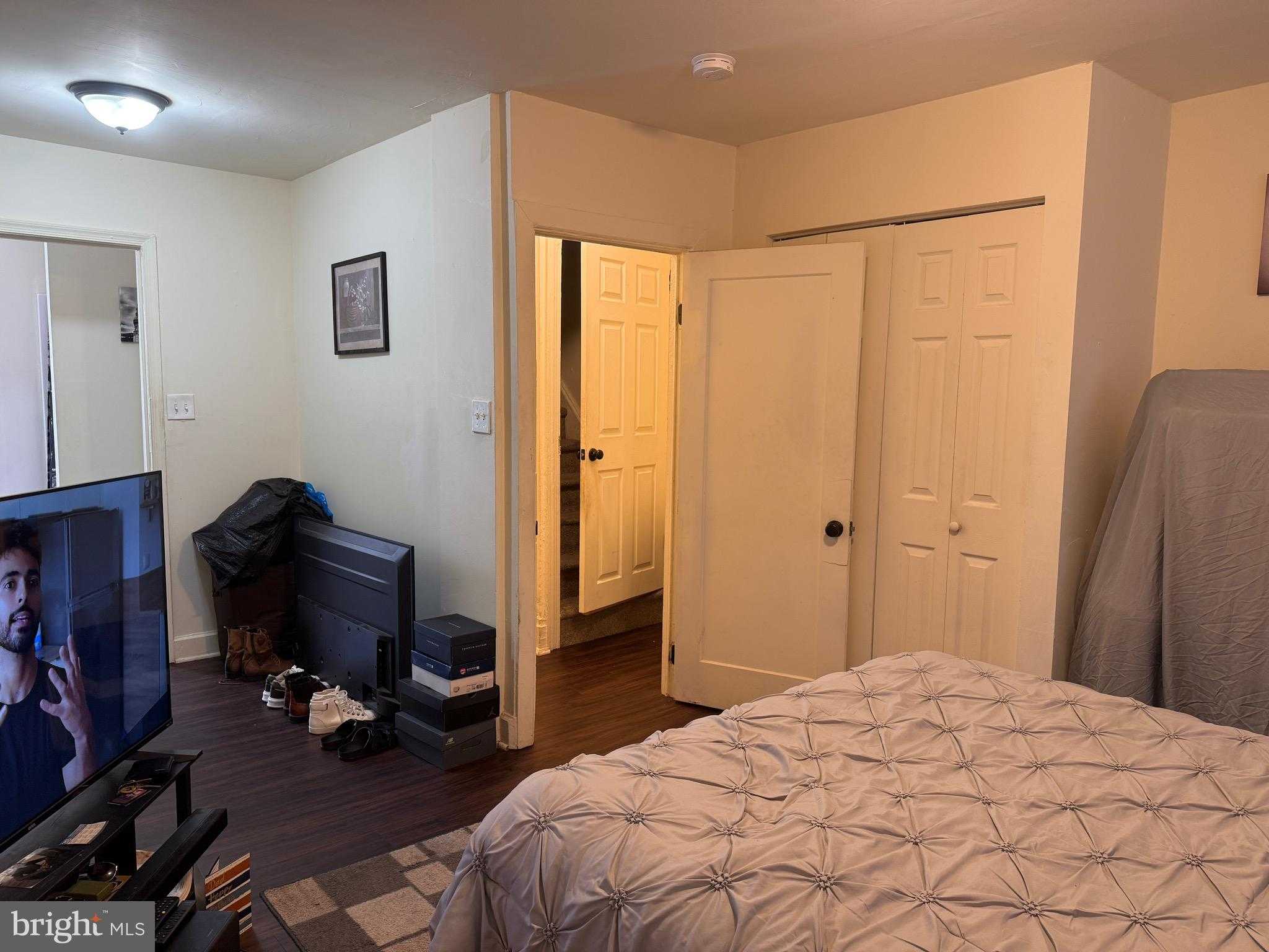 1443 Berryhill St photo 16