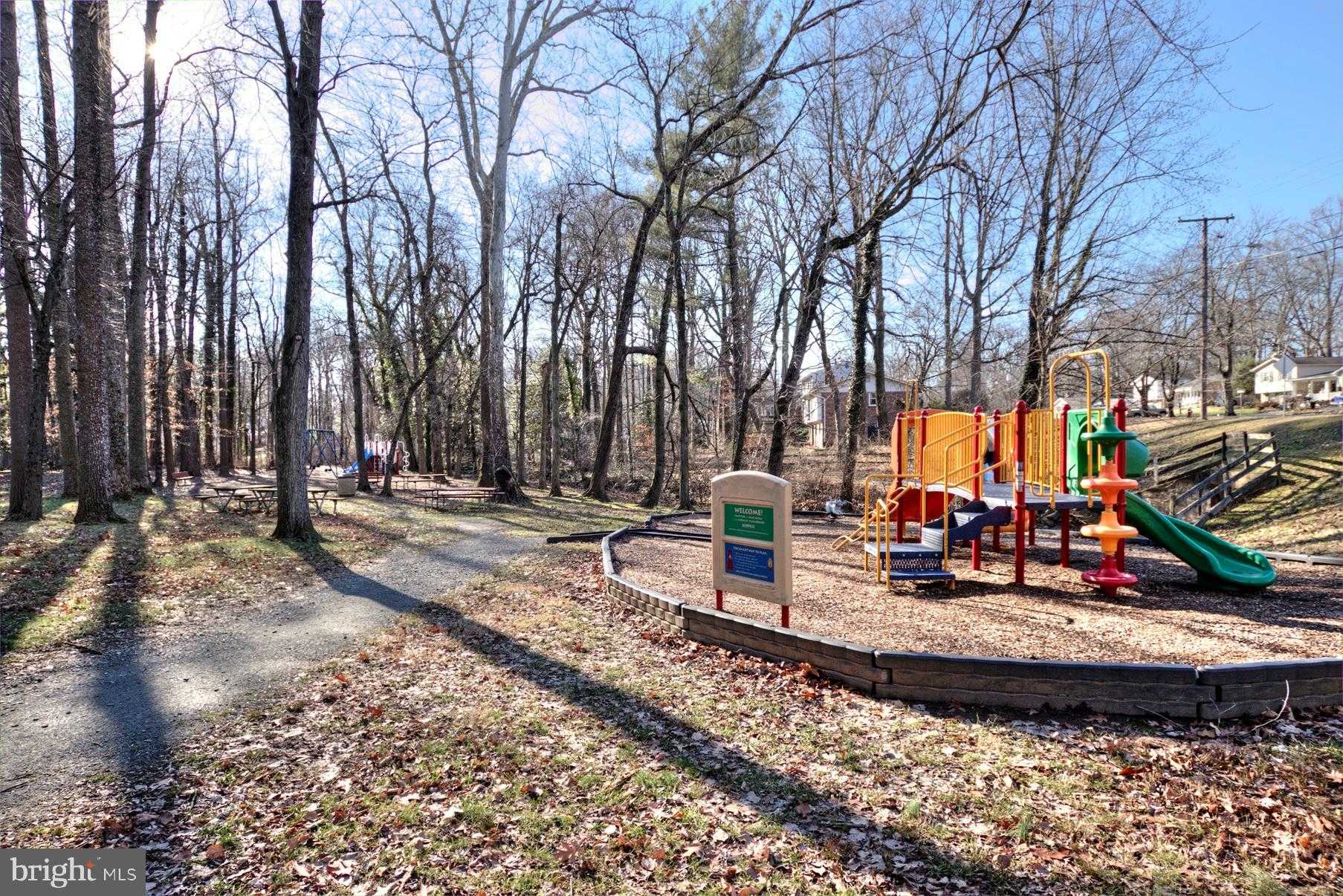 10816 Crest St photo 53