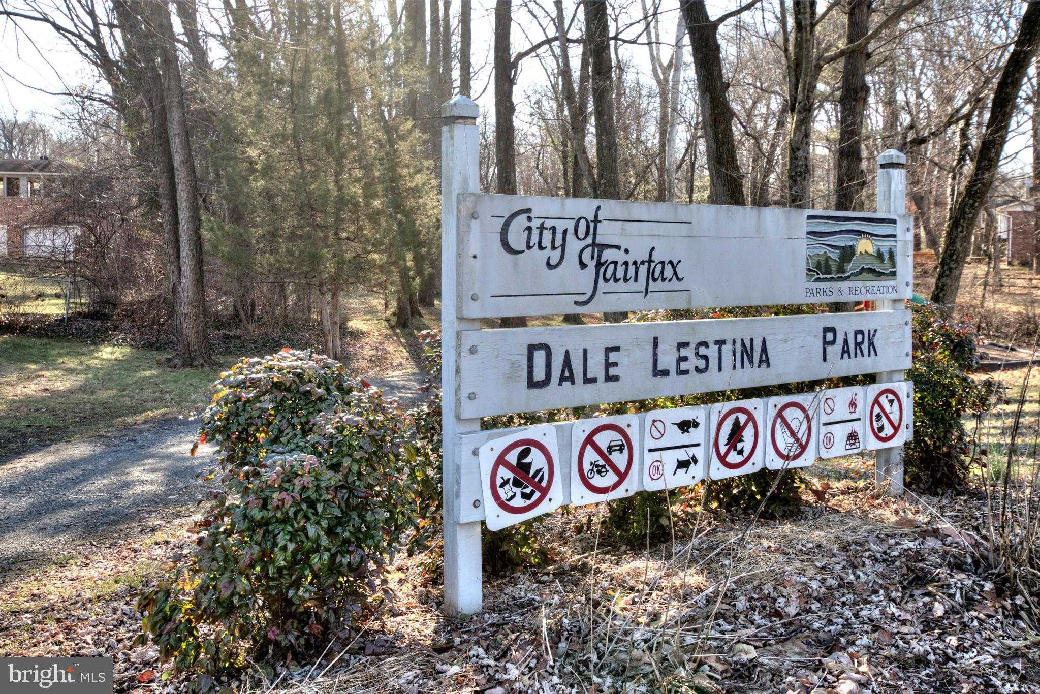 10816 Crest St photo 56